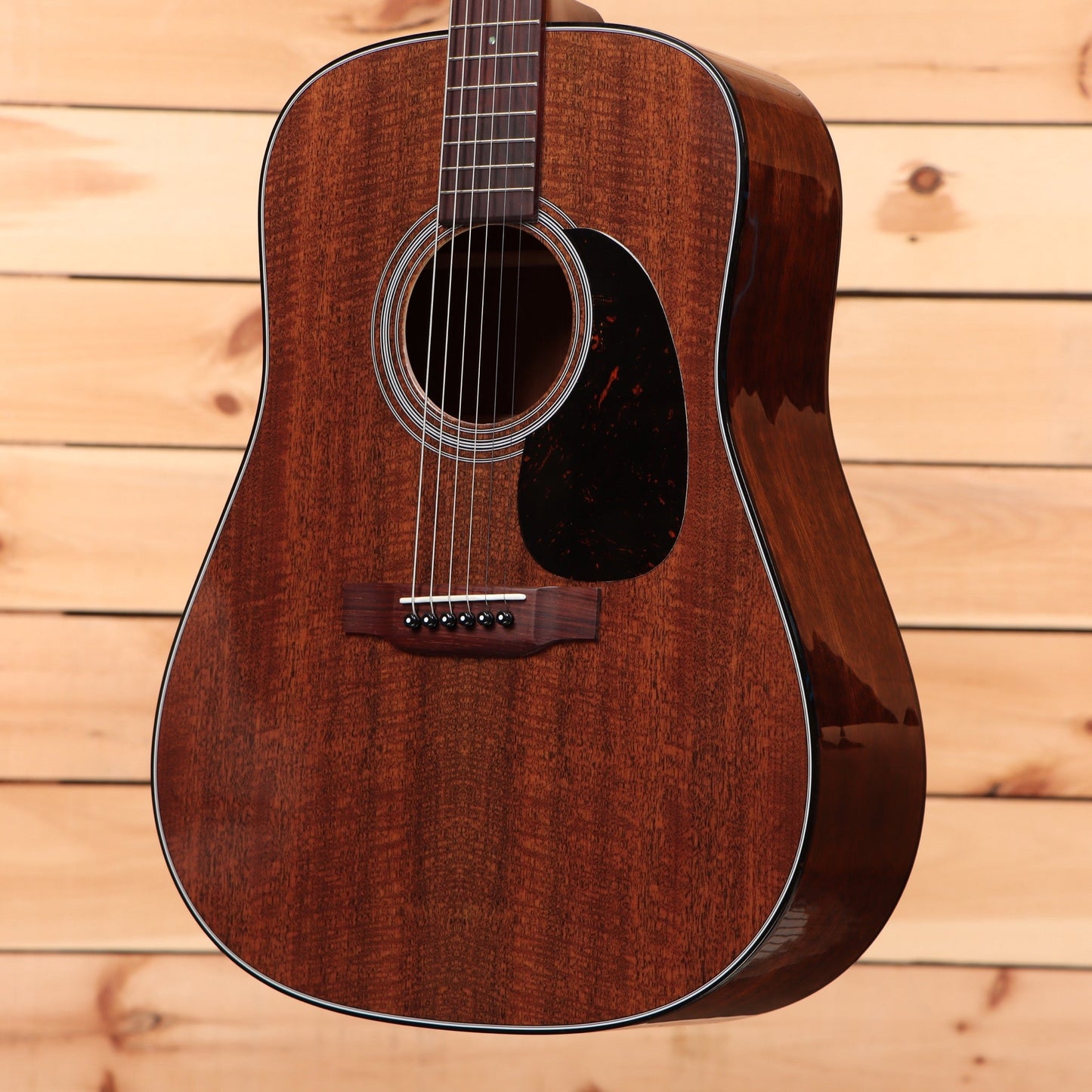Martin D-19 190th Anniversary - Custom Ink