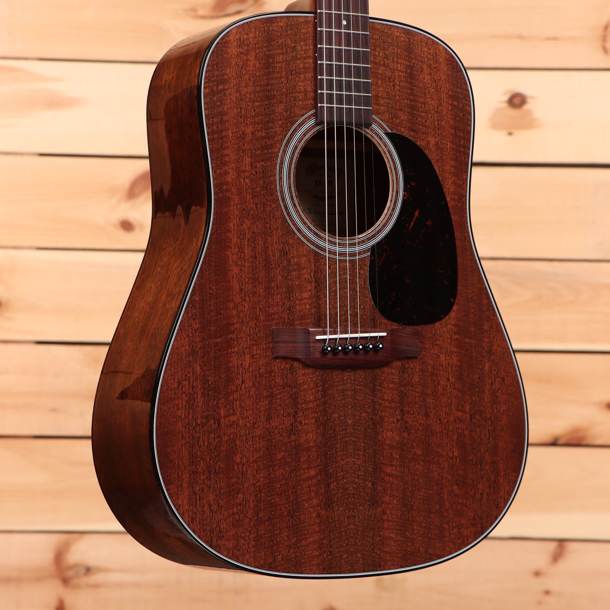 Martin D-19 190th Anniversary - Custom Ink