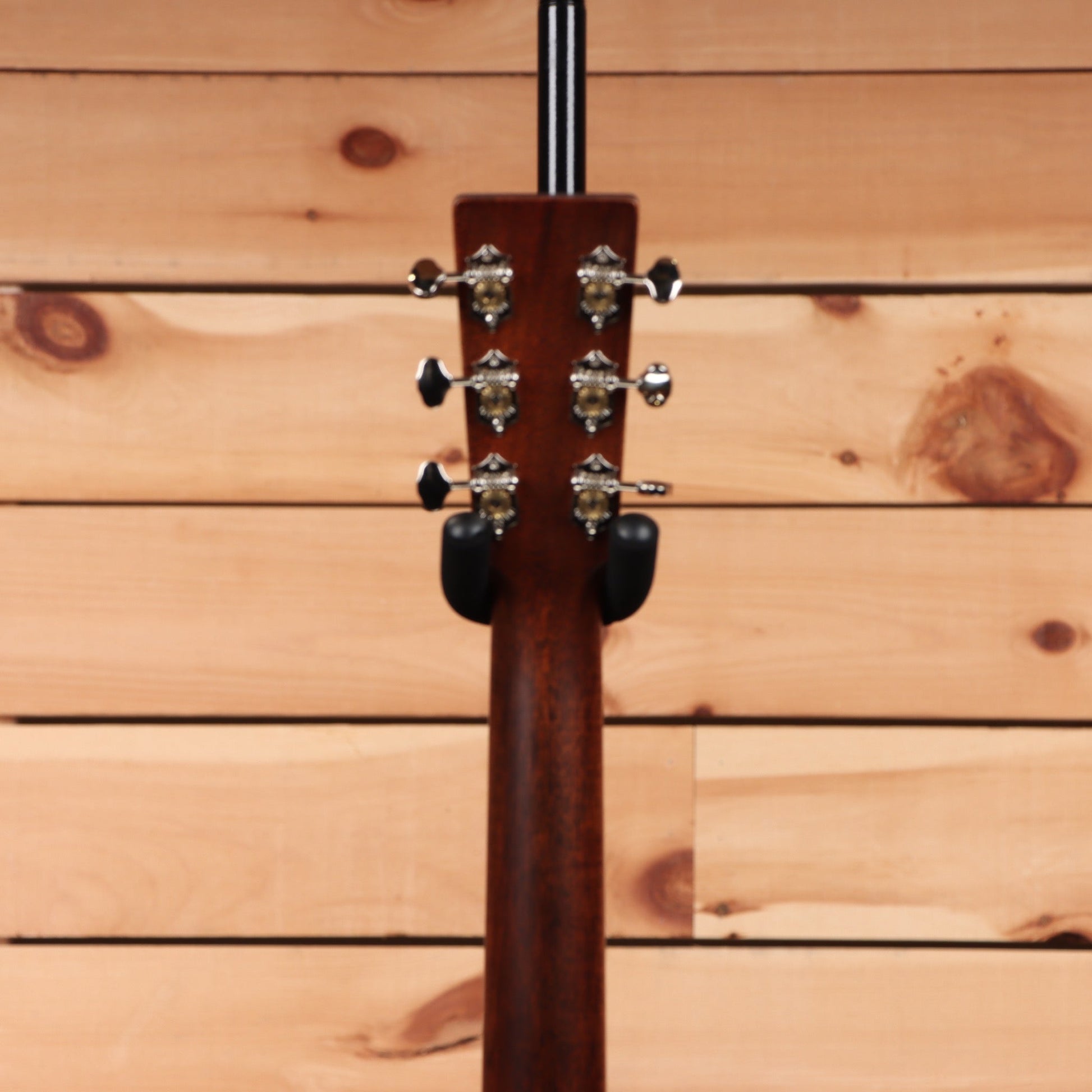 Martin D-19 190th Anniversary - Custom Ink