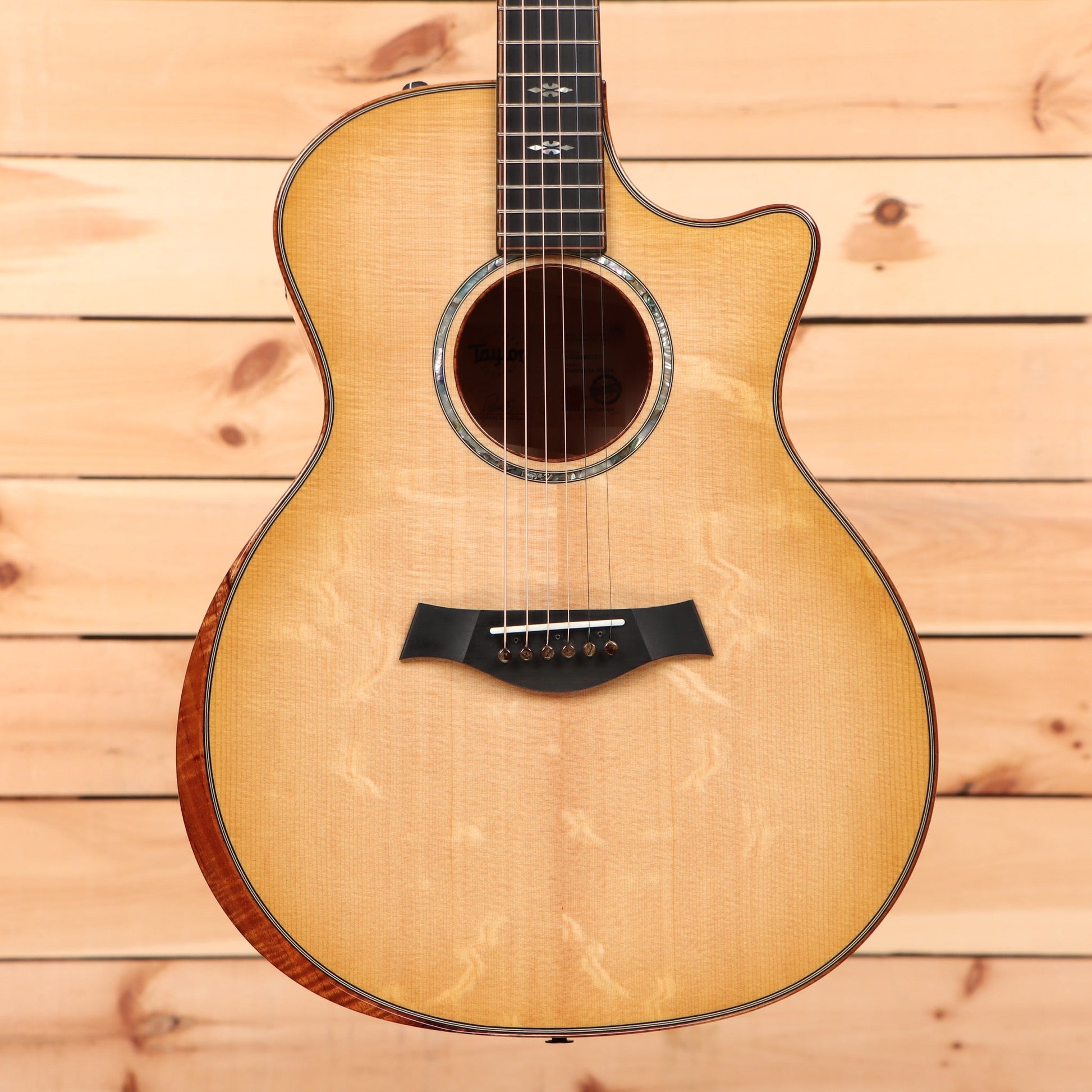 Taylor 2023 Custom Grand Auditorium - Antique Blond