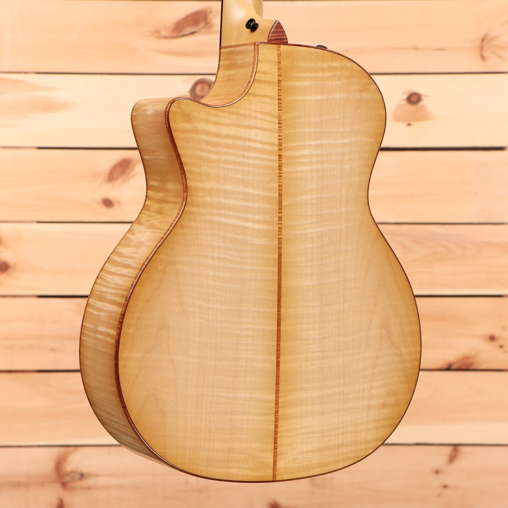 Taylor 2023 Custom Grand Auditorium - Antique Blond