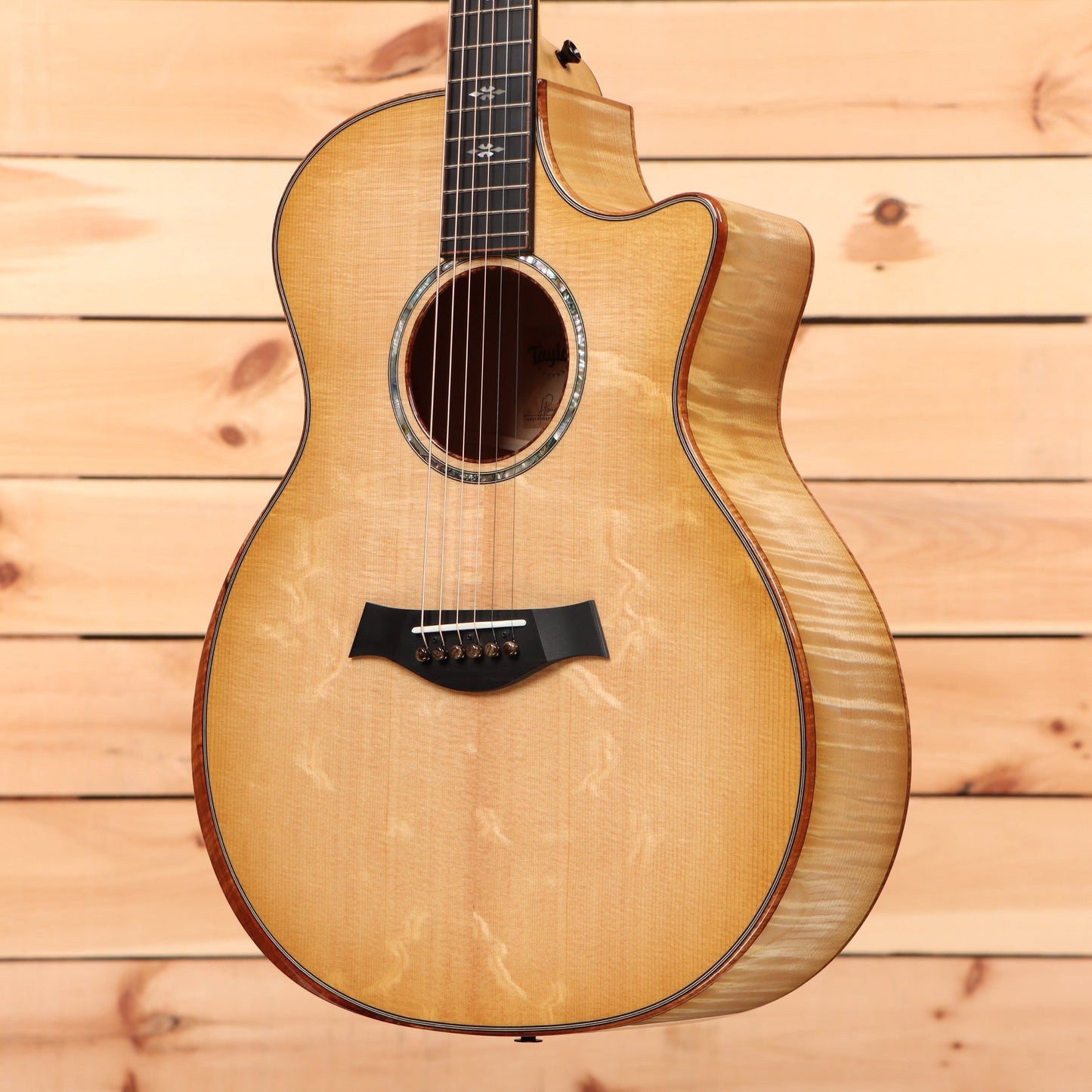 Taylor 2023 Custom Grand Auditorium - Antique Blond