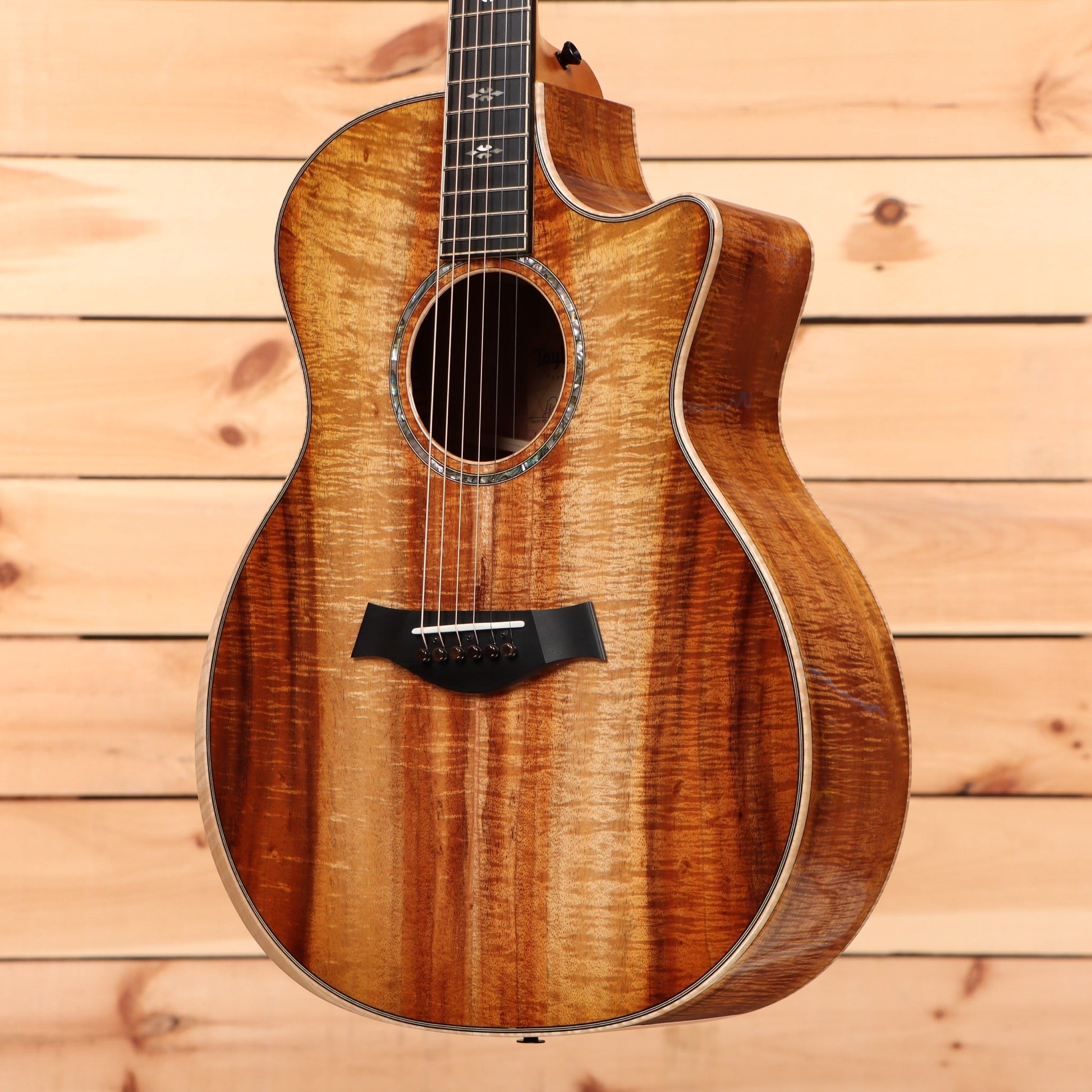 Taylor Custom Grand Auditorium - Natural