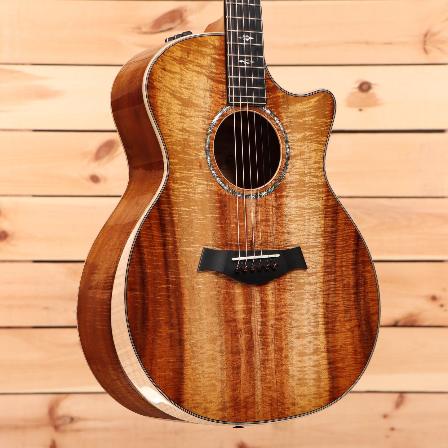 Taylor Custom Grand Auditorium - Natural