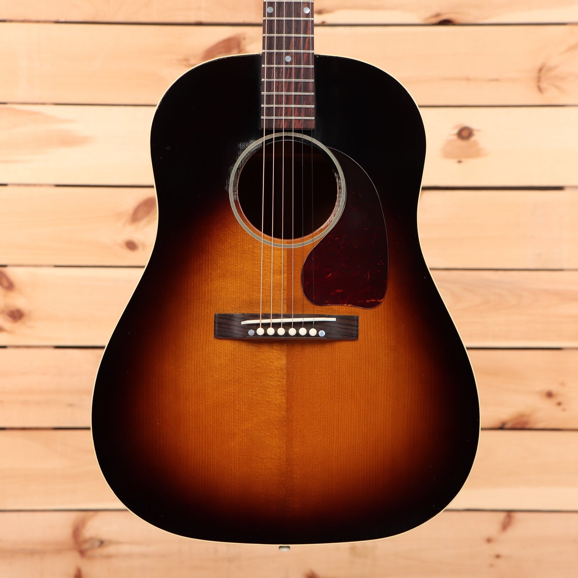 Gibson 1942 Banner J-45 Light Aged - Vintage Sunburst Light Aged