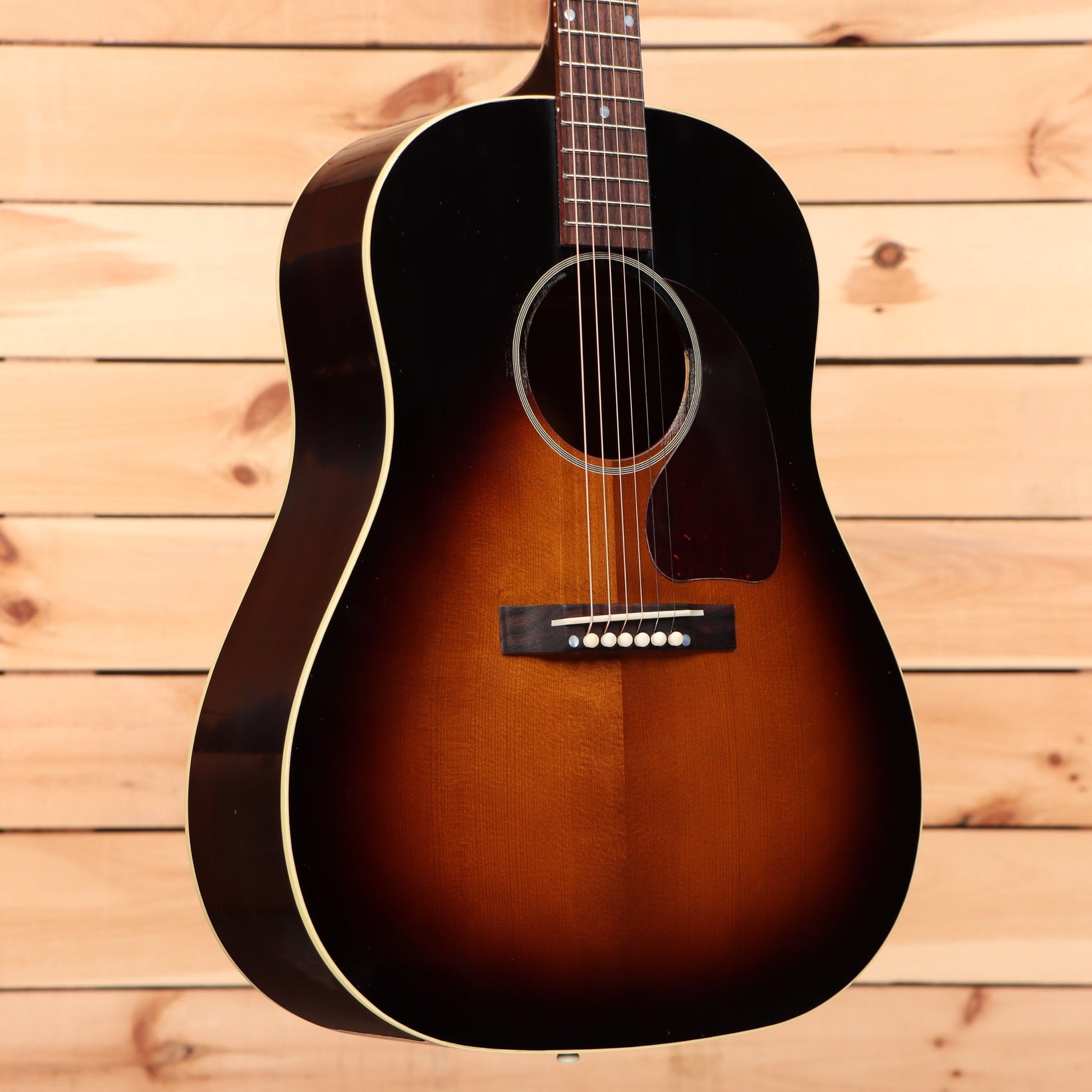 Gibson 1942 Banner J-45 Light Aged - Vintage Sunburst Light Aged
