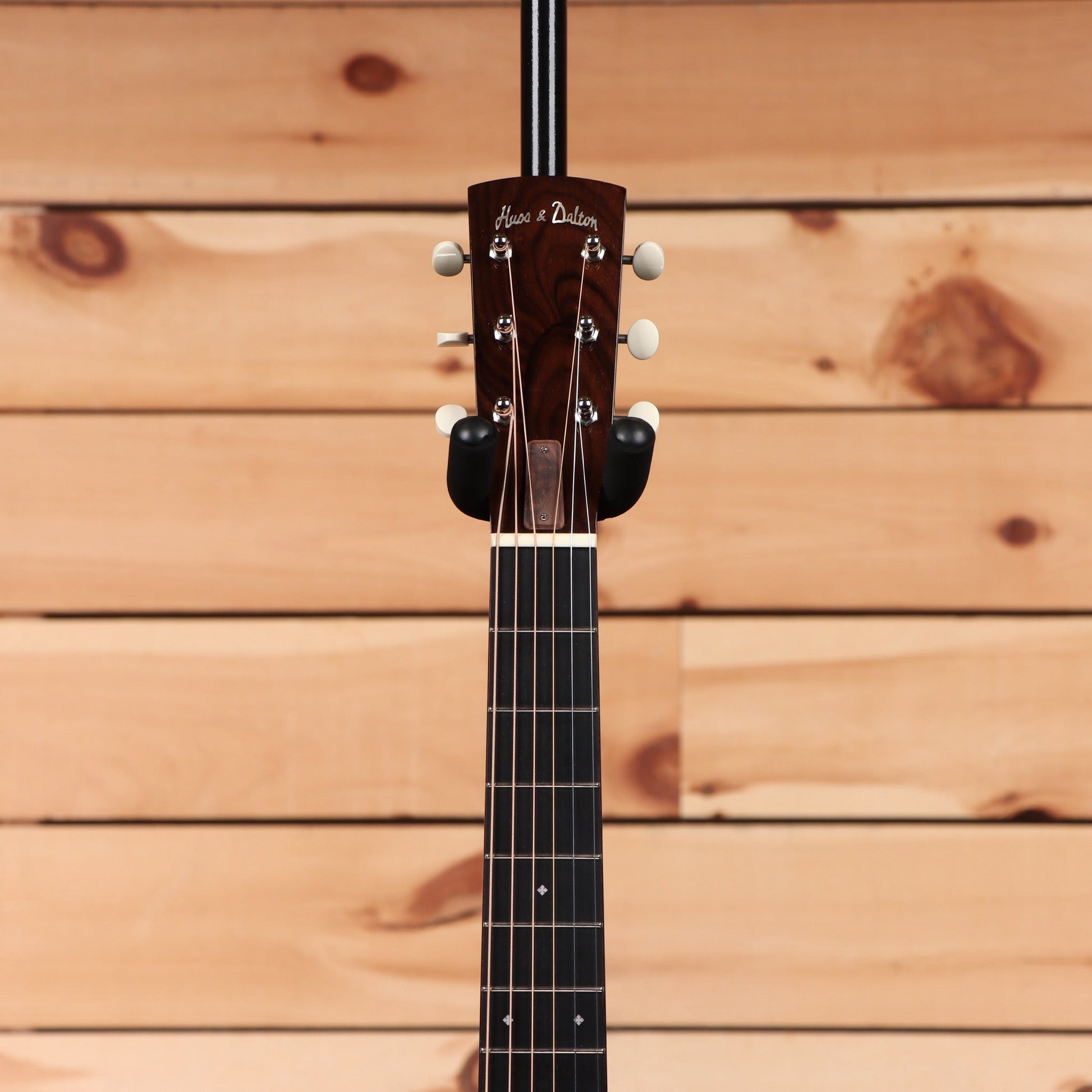 Huss and Dalton 000 Custom 12 Fret - Natural