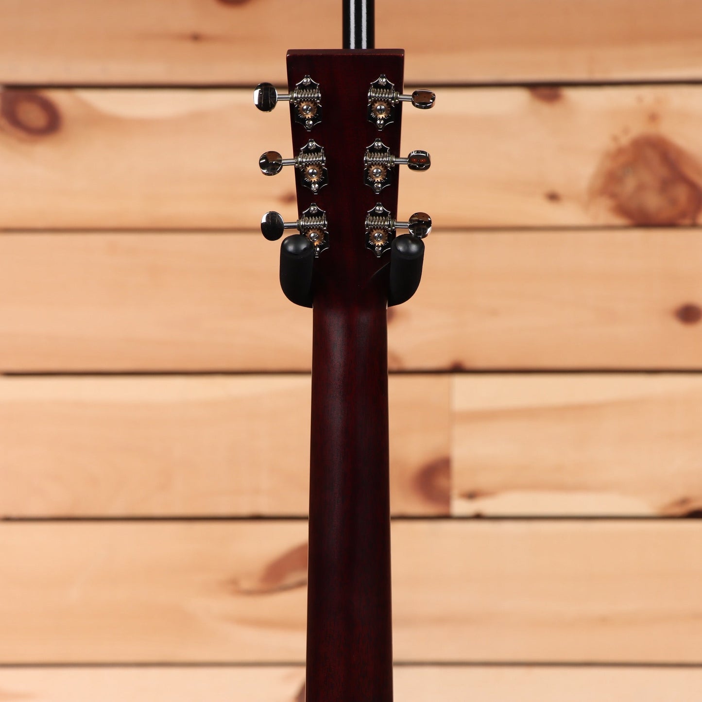 Huss and Dalton T-OM Custom - Natural