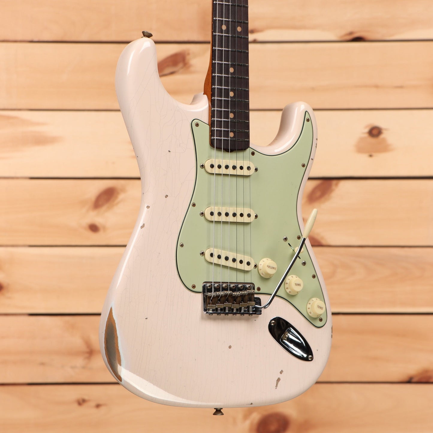 Fender Custom Shop Limited 1963 Stratocaster Relic - Super Faded/Aged Shell Pink