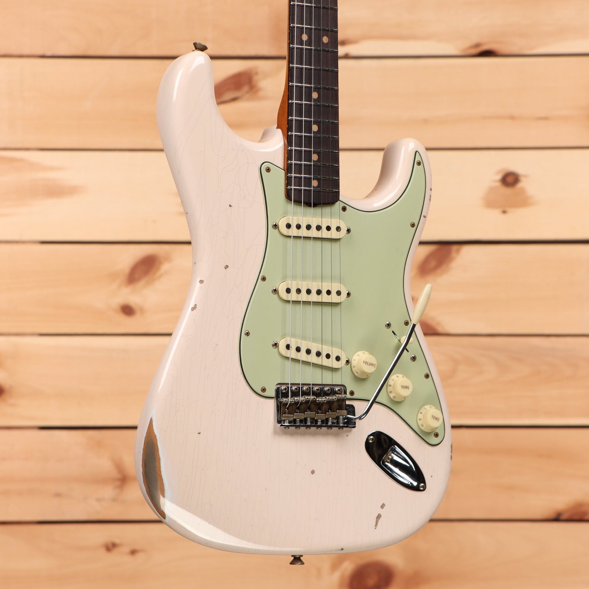 Fender Custom Shop Limited 1963 Stratocaster Relic - Super Faded/Aged Shell Pink