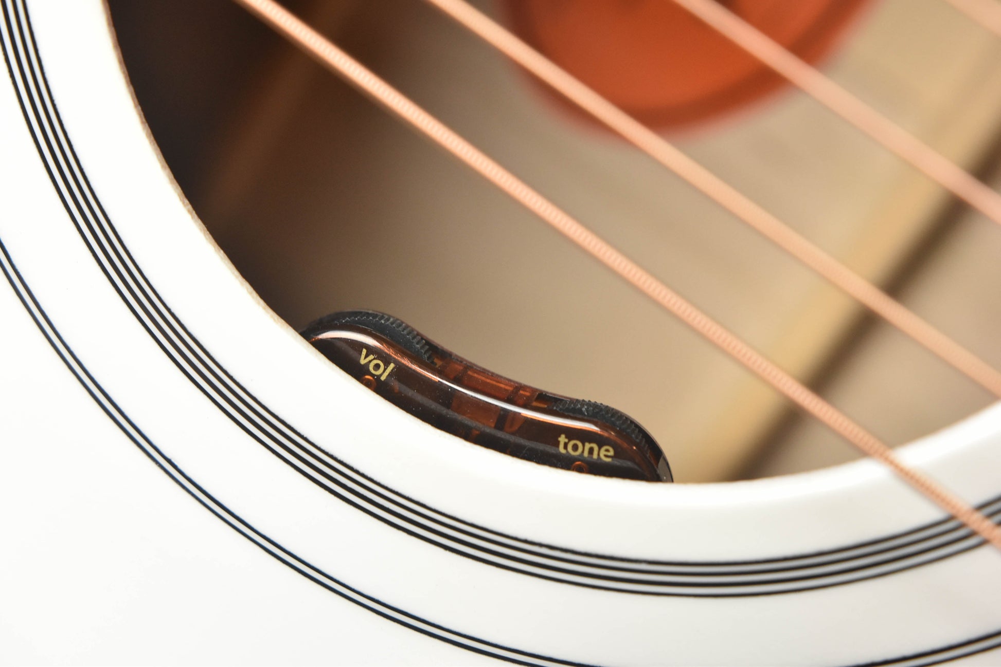 Gibson Custom Shop Hummingbird Maple Alpine White Gloss Acoustic Guitar