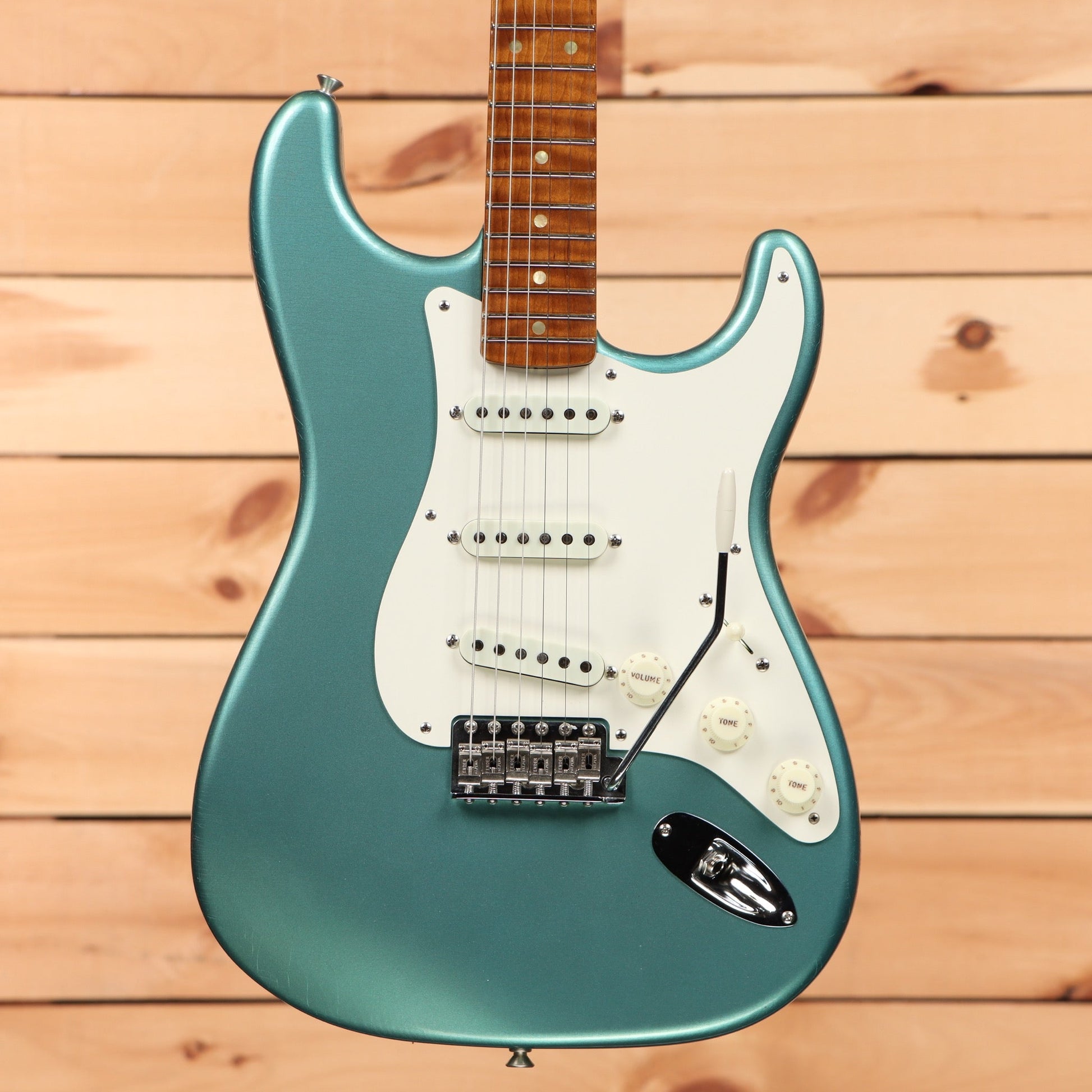 Fender Custom Shop Limited Roasted Pine Stratocaster Relic - Aged Teal Green Metallic