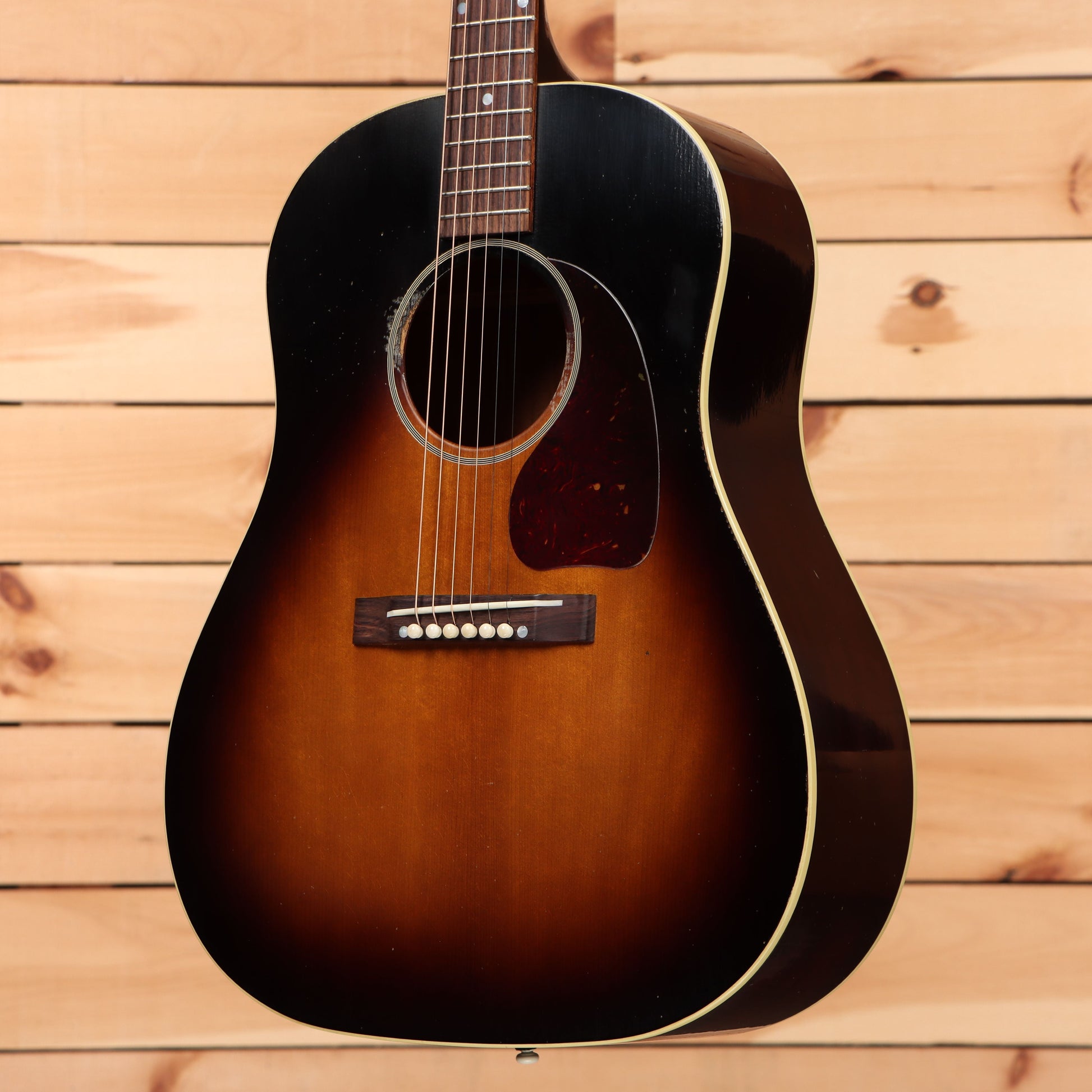 Gibson 1942 Banner J-45 Light Aged - Vintage Sunburst Light Aged