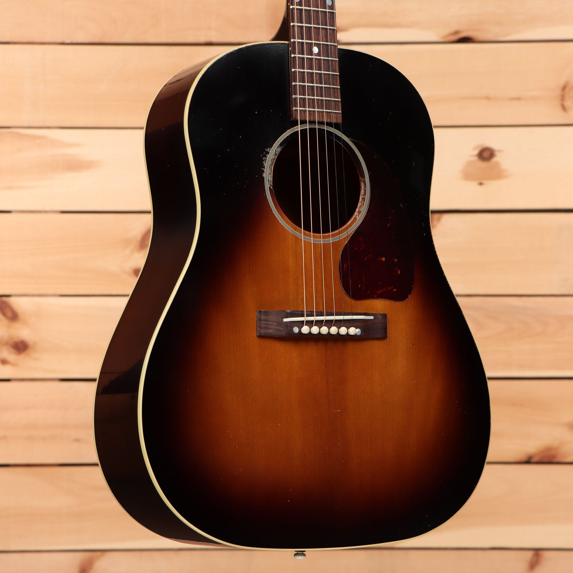 Gibson 1942 Banner J-45 Light Aged - Vintage Sunburst Light Aged