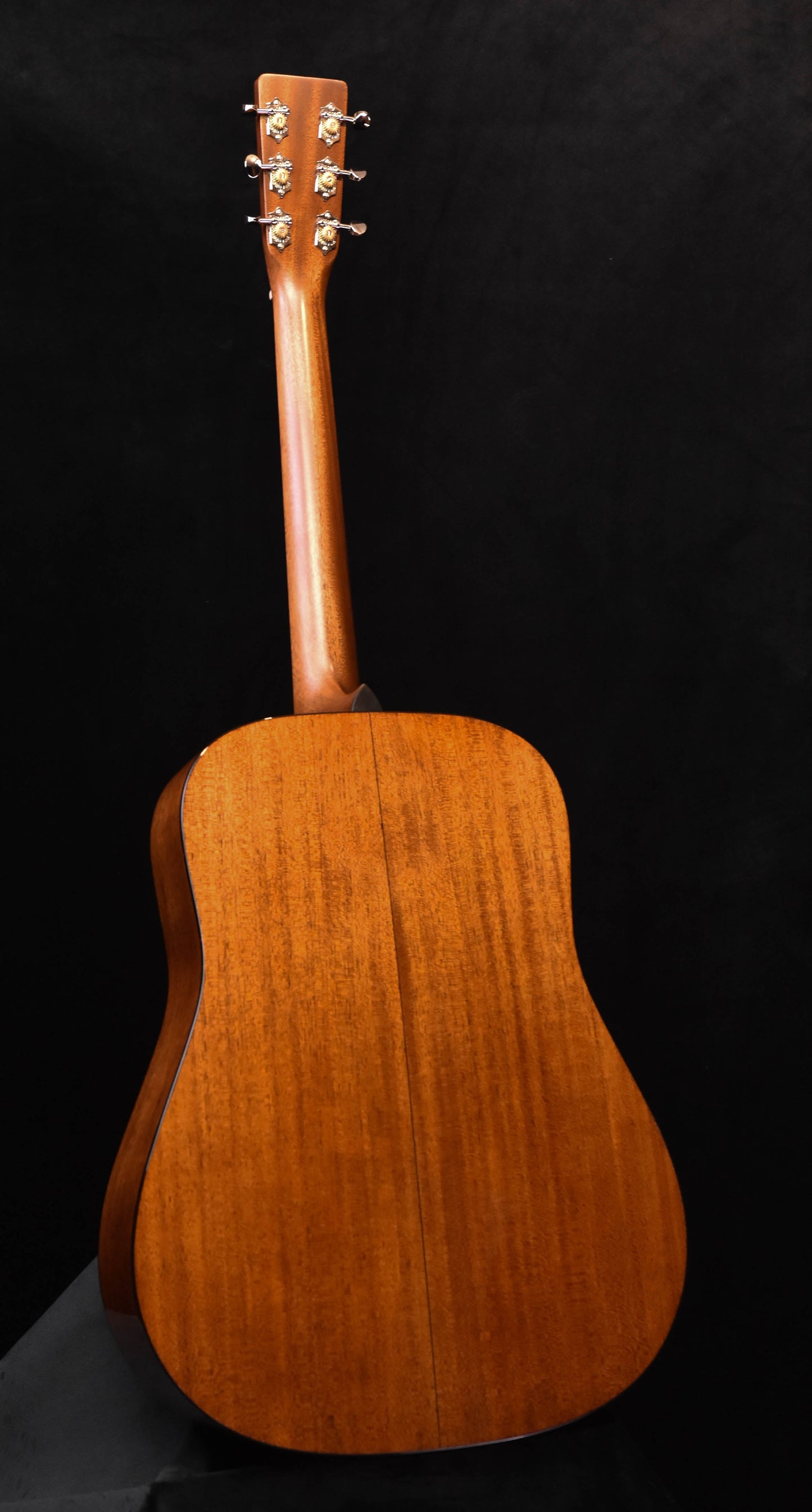 Martin D-18 Molly Tuttle Acoustic Guitar
