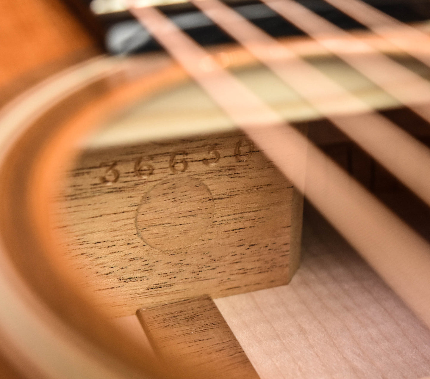 Collings OM2H Baked Sitka Spruce top/ Flamed Maple back and Sides 1 3/4" Nut