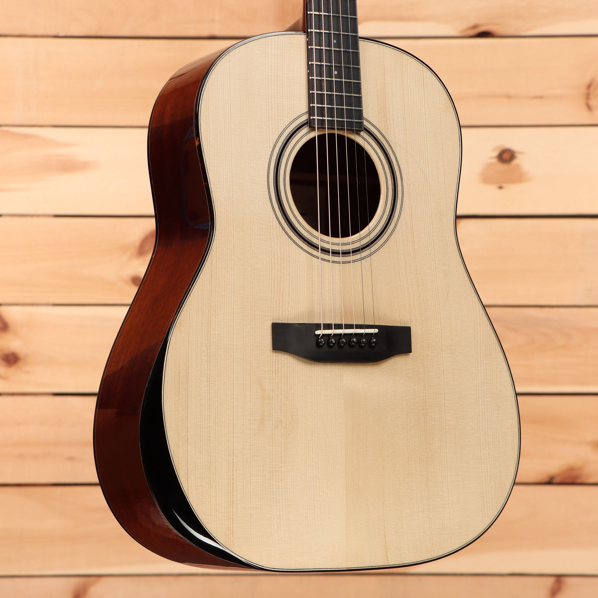 Gallagher Jim Hurst Signature - Natural