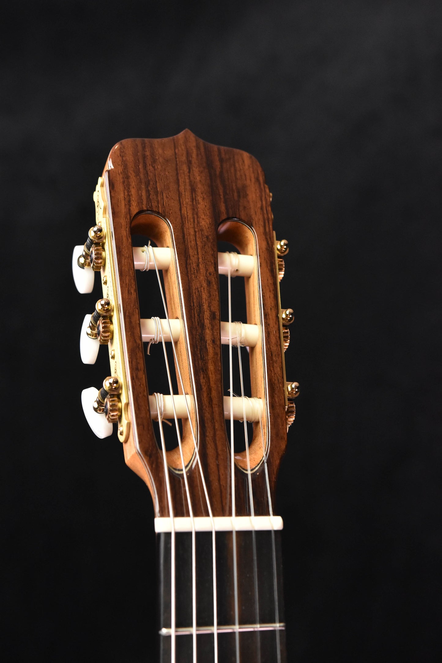 Jose Ramirez 140 CWE-S Spruce Top Cutaway Classical Guitar with LR Baggs Pickup
