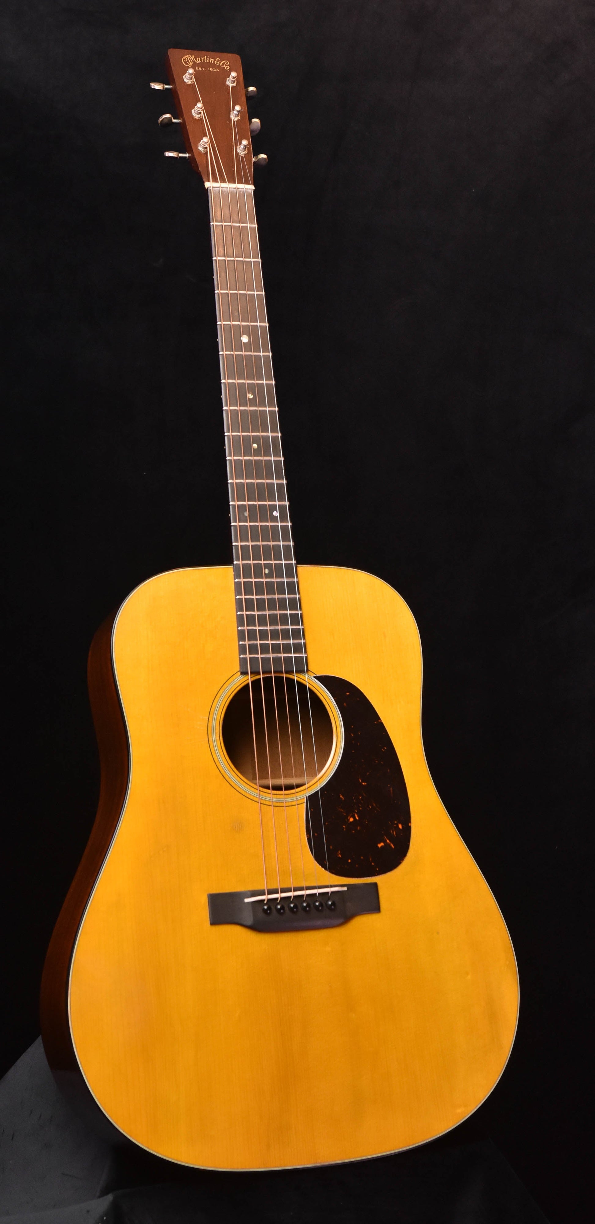 Martin D-18 Authentic Aged 1937 VTS Top Acoustic Guitar
