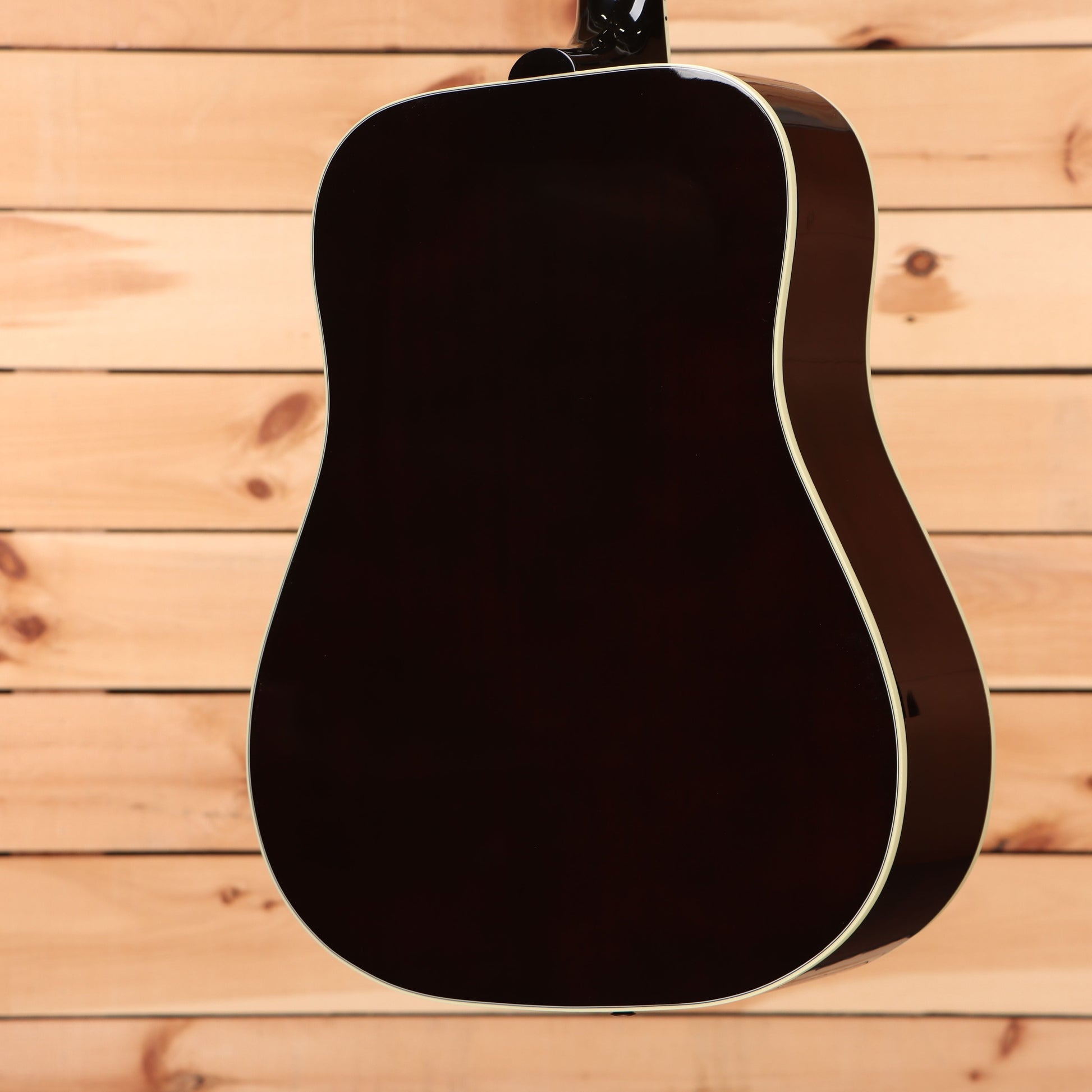 Gibson Hummingbird Standard Red Spruce - Honey Burst Gloss