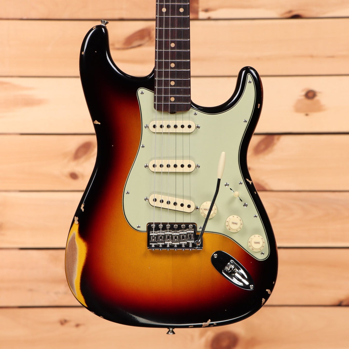 Fender Custom Shop Late 1962 Stratocaster Relic - 3 Color Sunburst