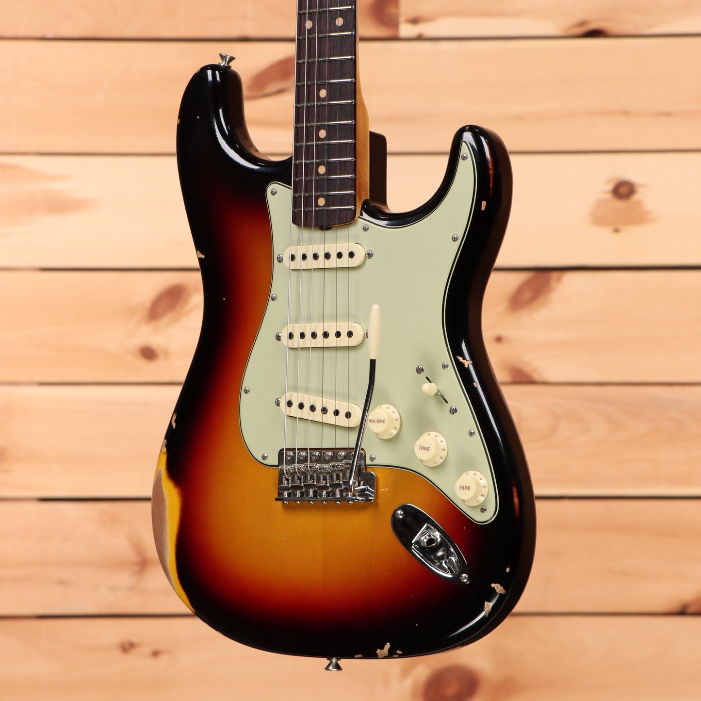 Fender Custom Shop Late 1962 Stratocaster Relic - 3 Color Sunburst