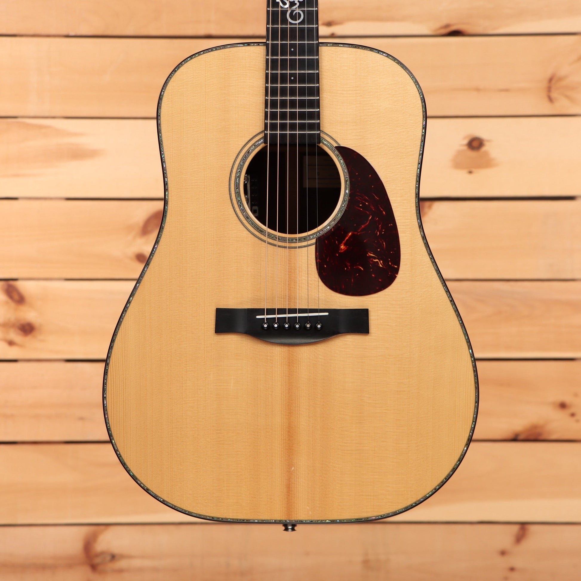 Santa Cruz D Model - Natural
