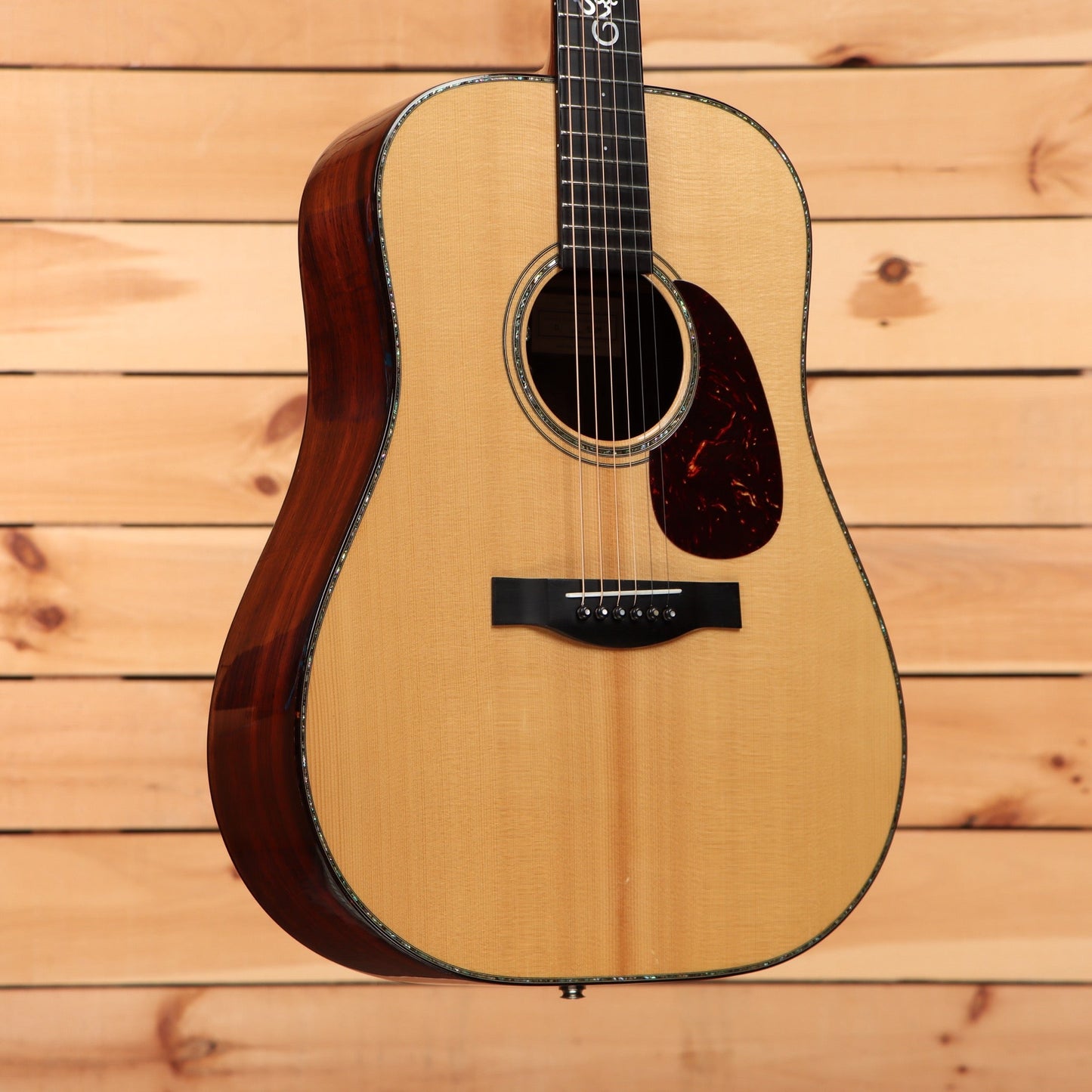 Santa Cruz D Model - Natural