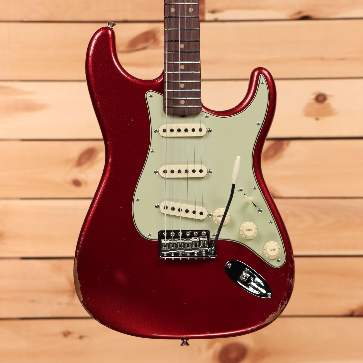 Fender Custom Shop Righteous Reissue Late 1962 Stratocaster Relic - Aged Fire Mist Red
