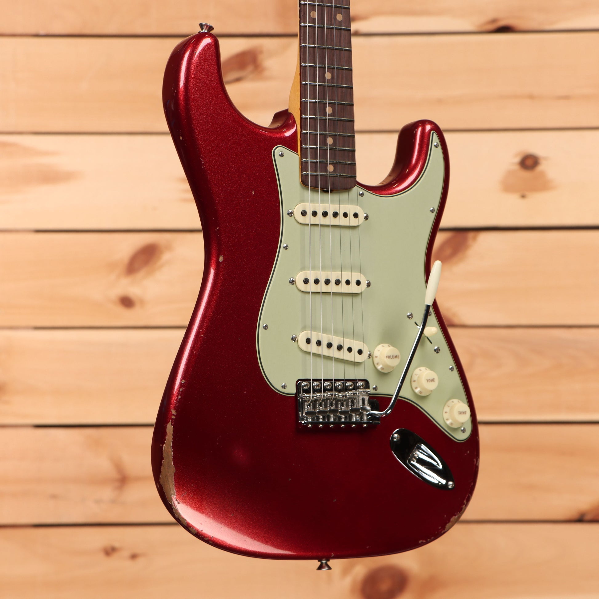 Fender Custom Shop Righteous Reissue Late 1962 Stratocaster Relic - Aged Fire Mist Red