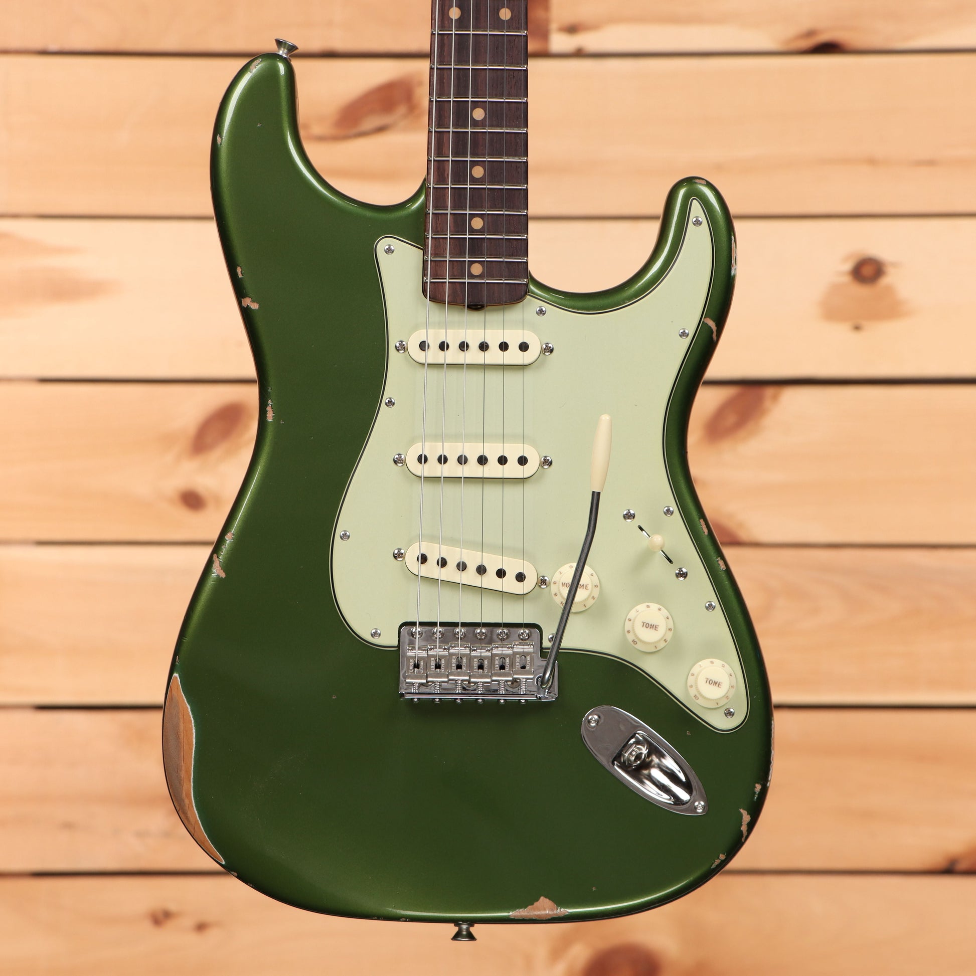 Fender Custom Shop Righteous Reissue Late 1962 Stratocaster Relic - Aged Olive Green Metallic