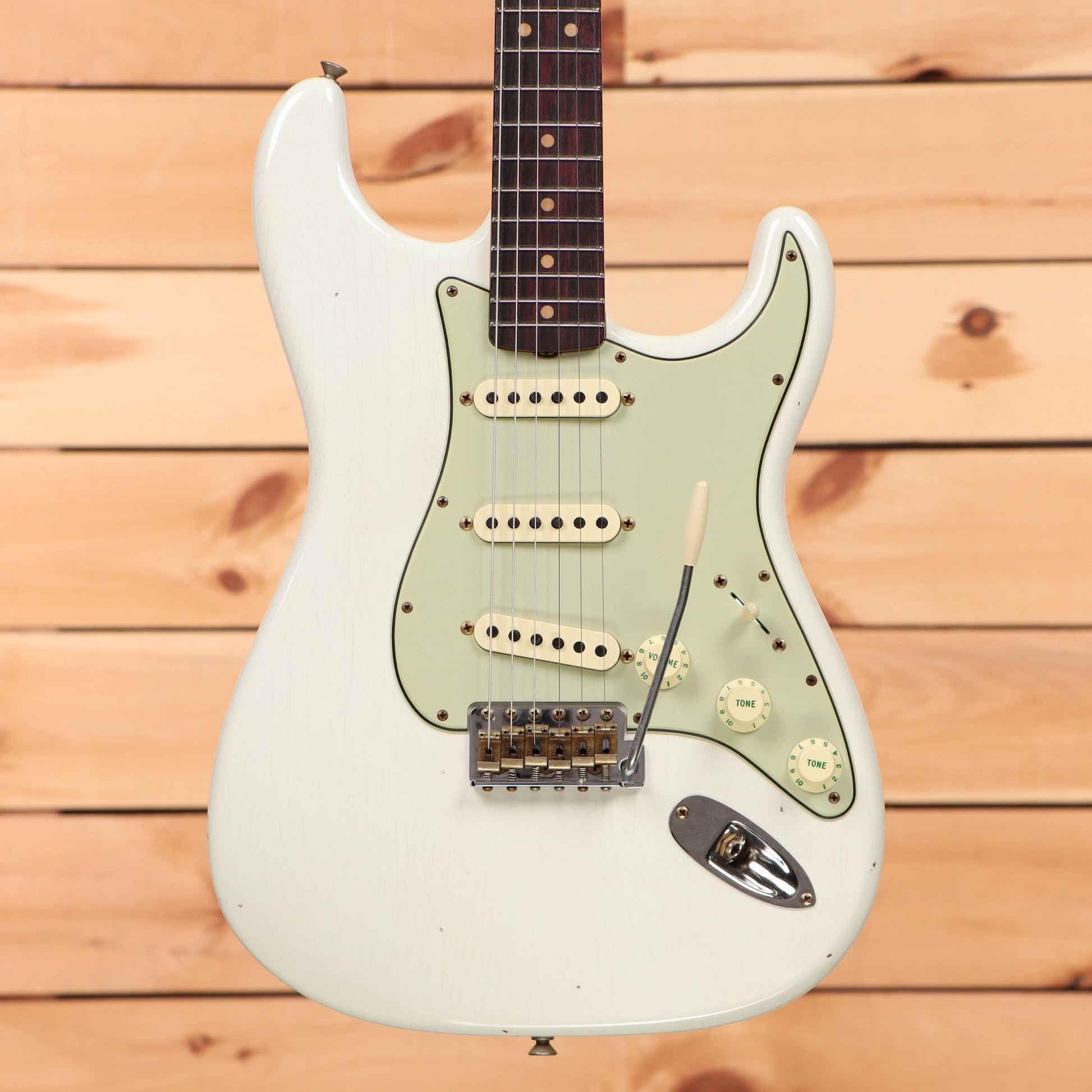Fender Custom Shop 1964 Stratocaster Journeyman Relic - Aged Olympic White