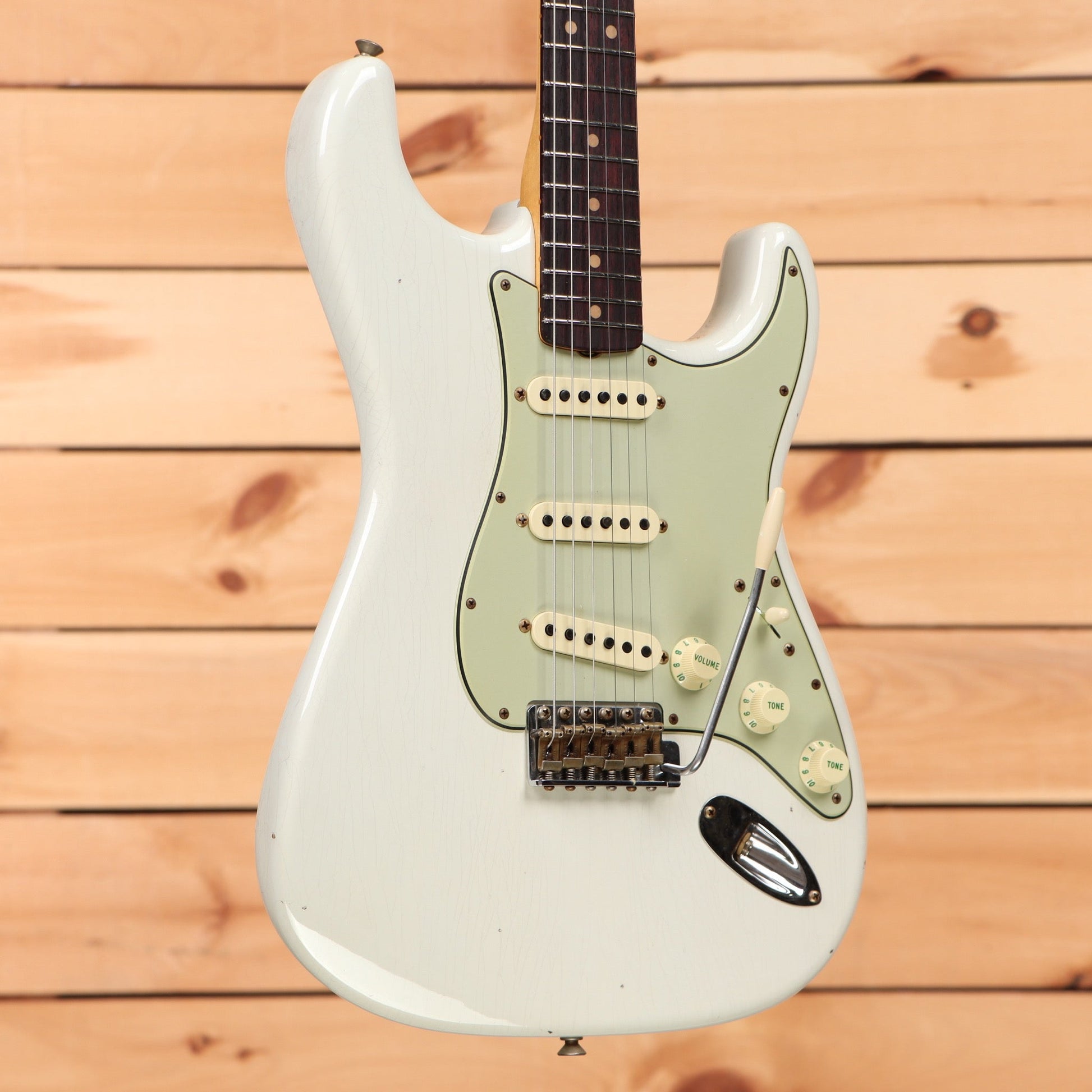 Fender Custom Shop 1964 Stratocaster Journeyman Relic - Aged Olympic White
