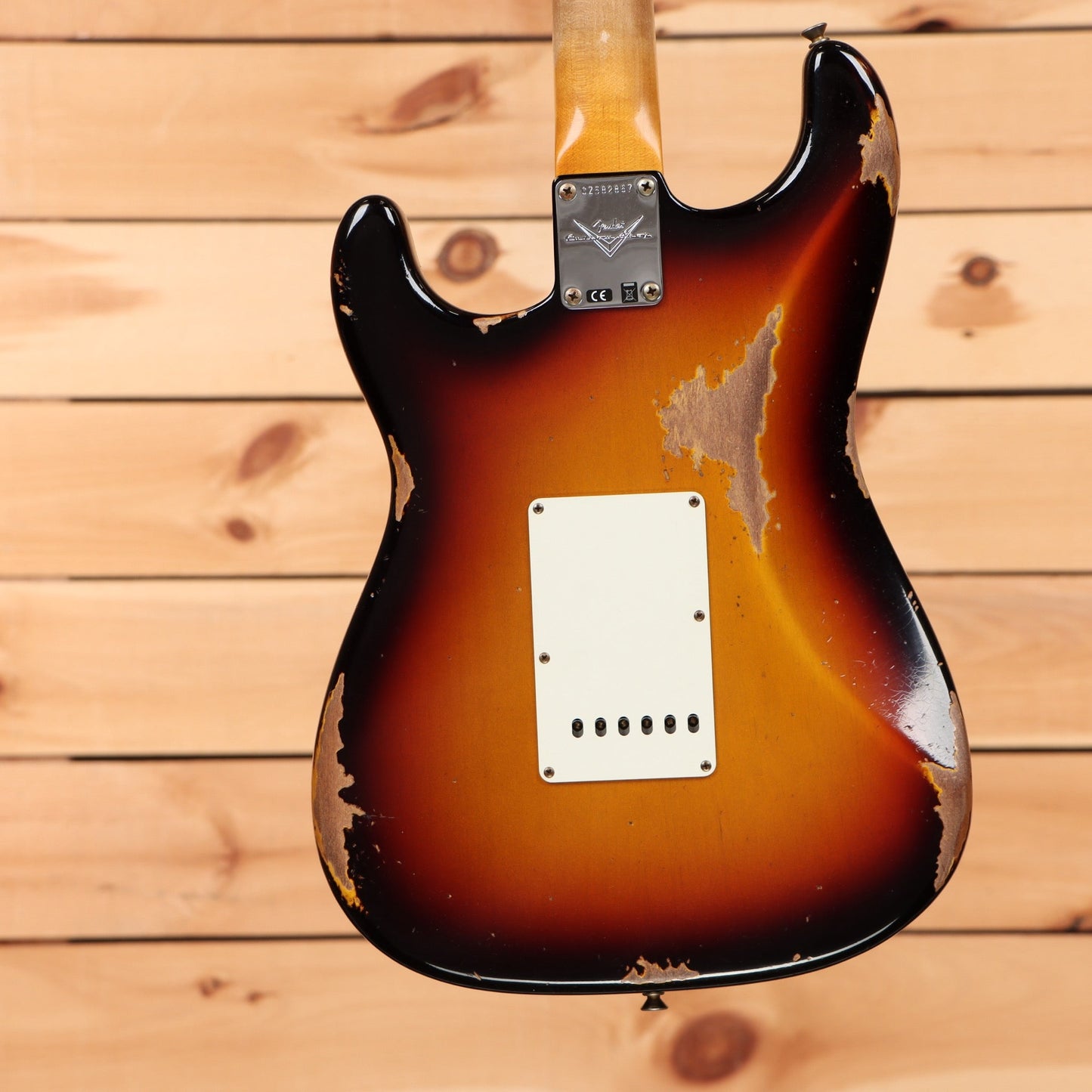 Fender Custom Shop 1961 Stratocaster Heavy Relic - Super Faded Aged 3 Tone Sunburst