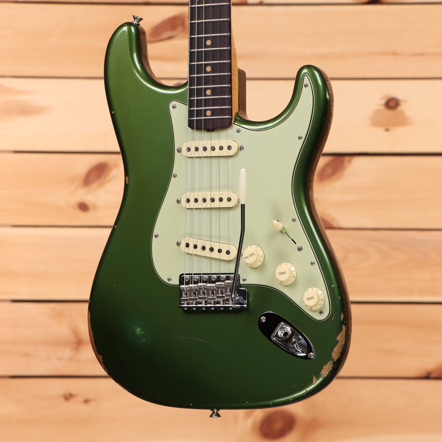 Fender Custom Shop Righteous Reissue Late 1962 Stratocaster Relic - Aged Olive Green Metallic