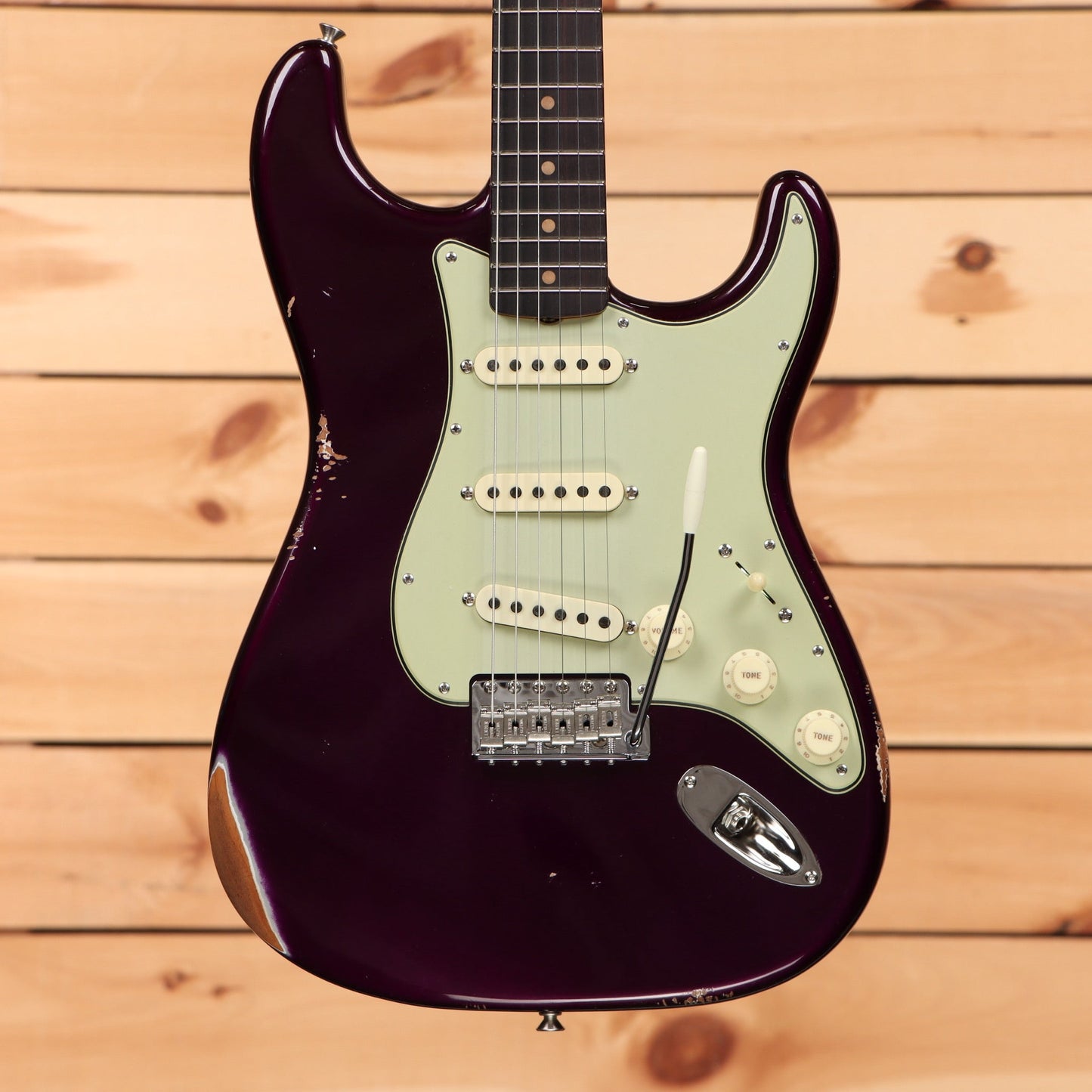 Fender Custom Shop Righteous Reissue Late 1962 Stratocaster Relic - Aged Midnight Purple