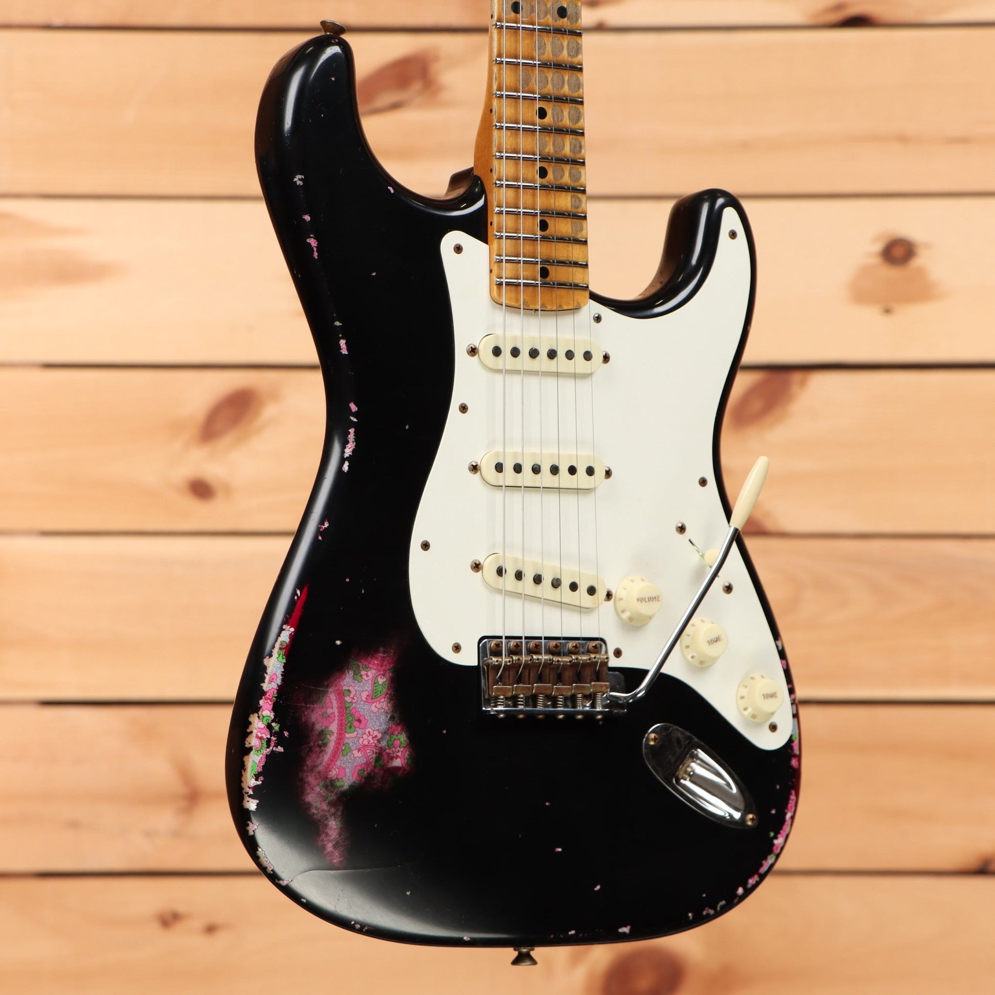 Fender Custom Shop Limited Mischief Maker Heavy Relic - Aged Black over Pink Paisley