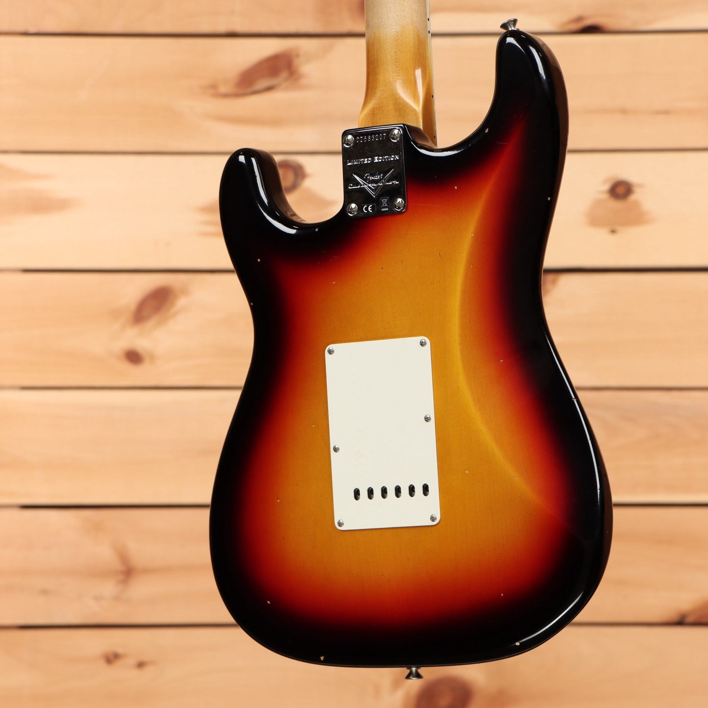 Fender Custom Shop Limited 1967 HSS Stratocaster Journeyman Relic - 3 Color Sunburst