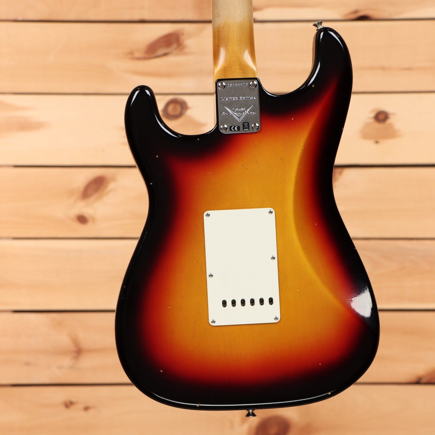 Fender Custom Shop Limited 1967 HSS Stratocaster Journeyman Relic - 3 Color Sunburst