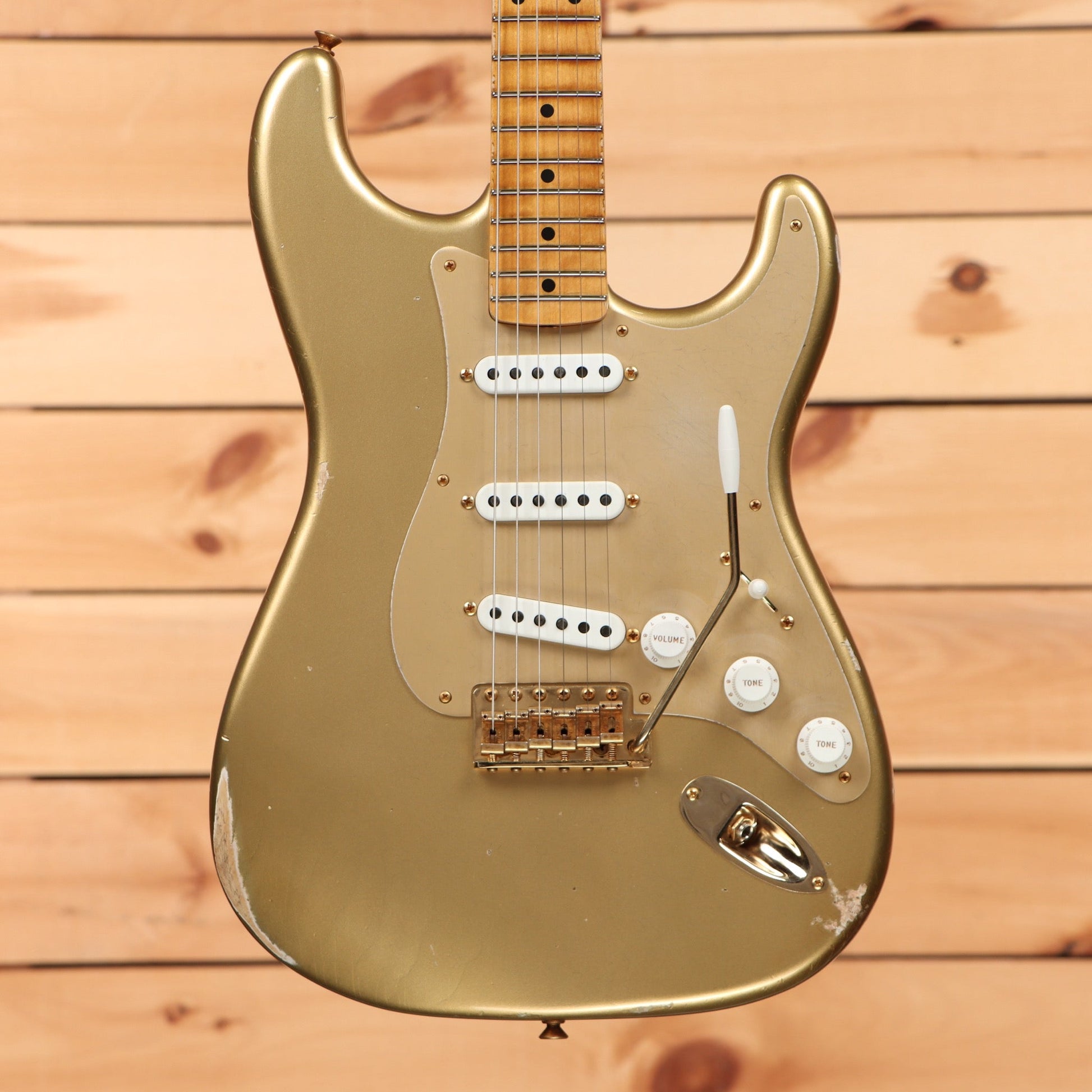 Fender Custom Shop Limited 1955 Bone Tone Stratocaster Relic - Aged HLE Gold