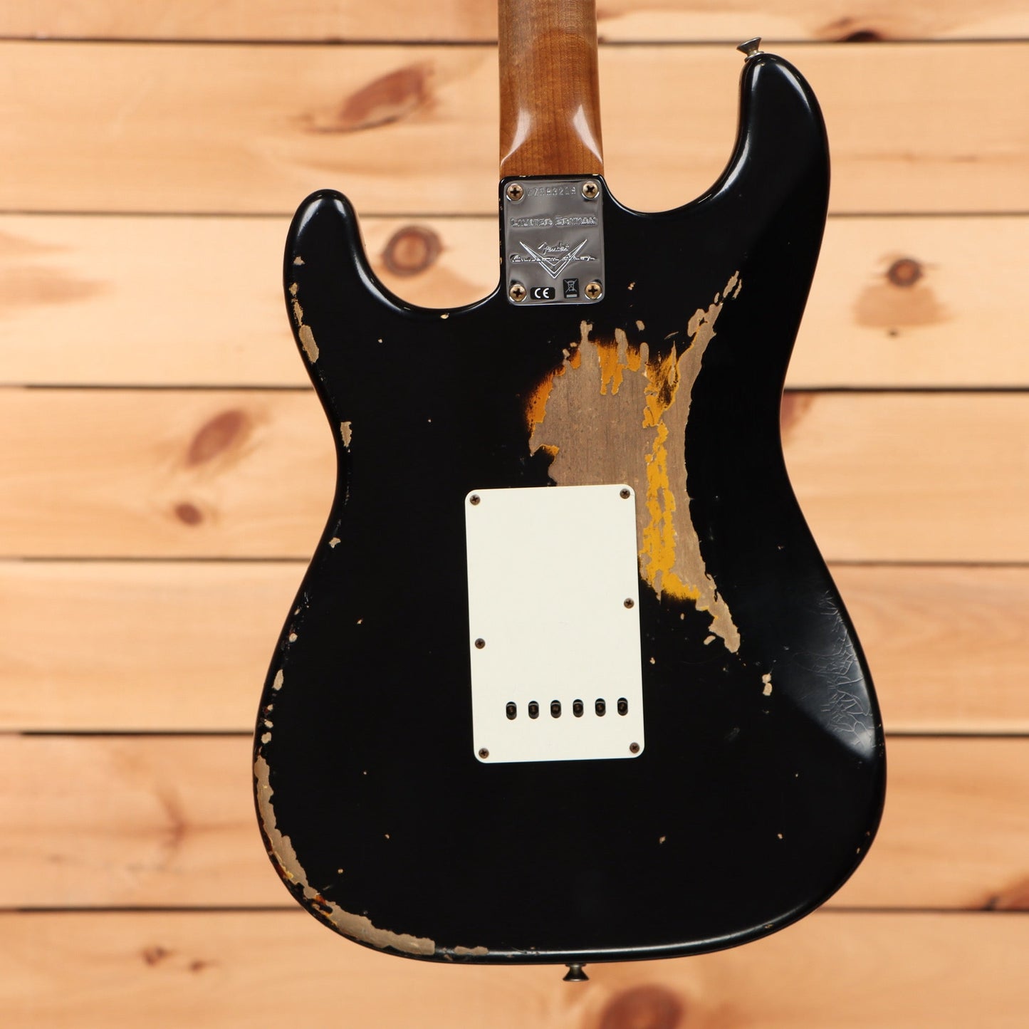 Fender Custom Shop Limited 1961 Stratocaster Heavy Relic - Aged Black Over 3 Color Sunburst