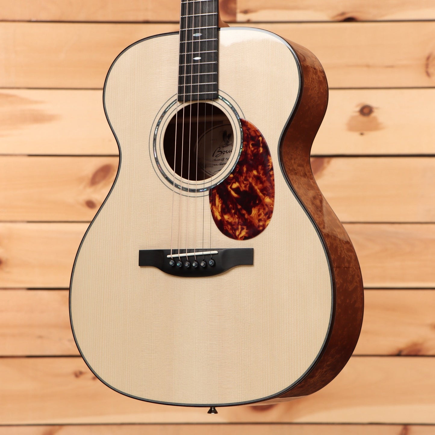 Boucher Limited 20th Anniversary LE-SG-241-M - Natural