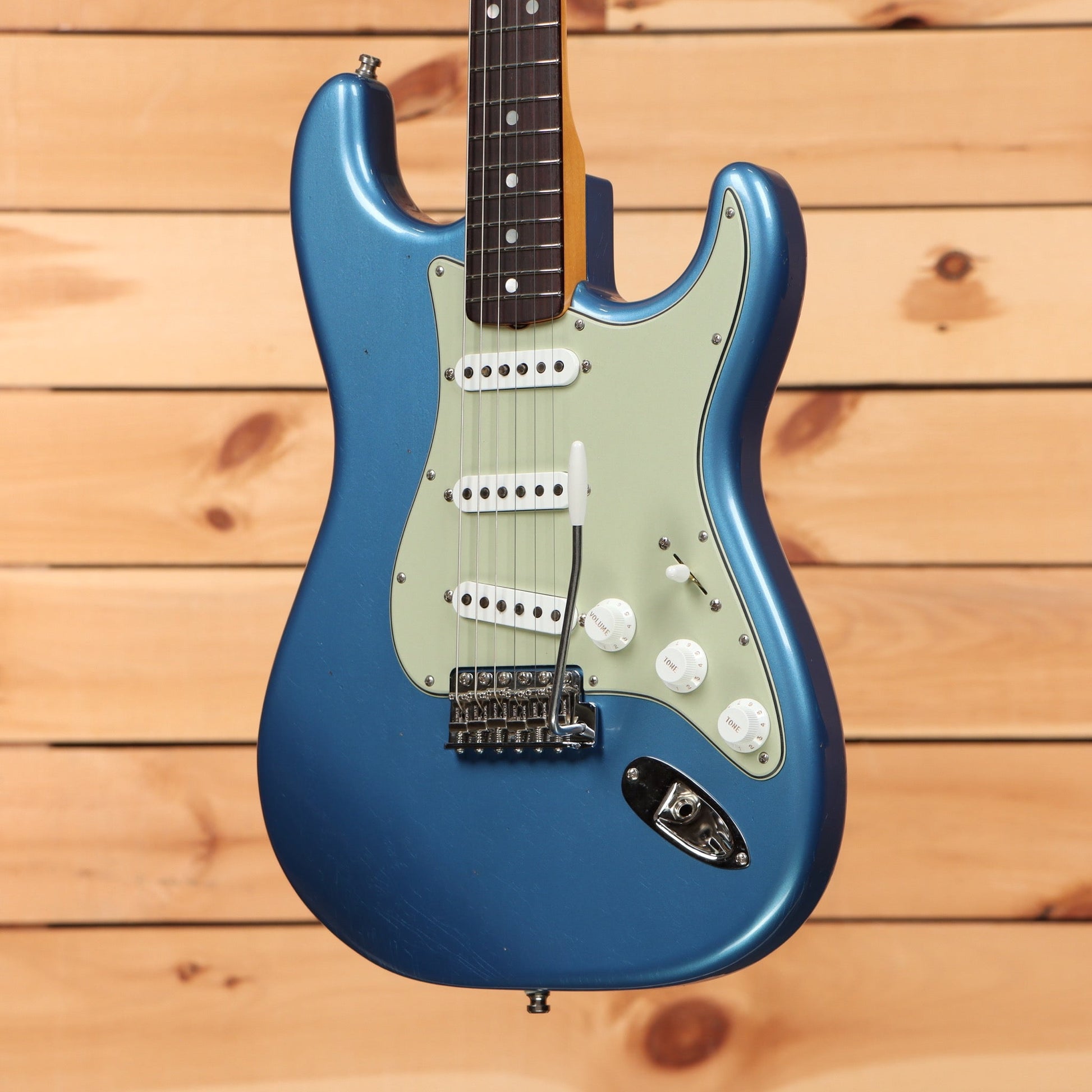 Fender Custom Shop 1965 Compound Radius Stratocaster Journeyman Relic - Aged Lake Placid Blue