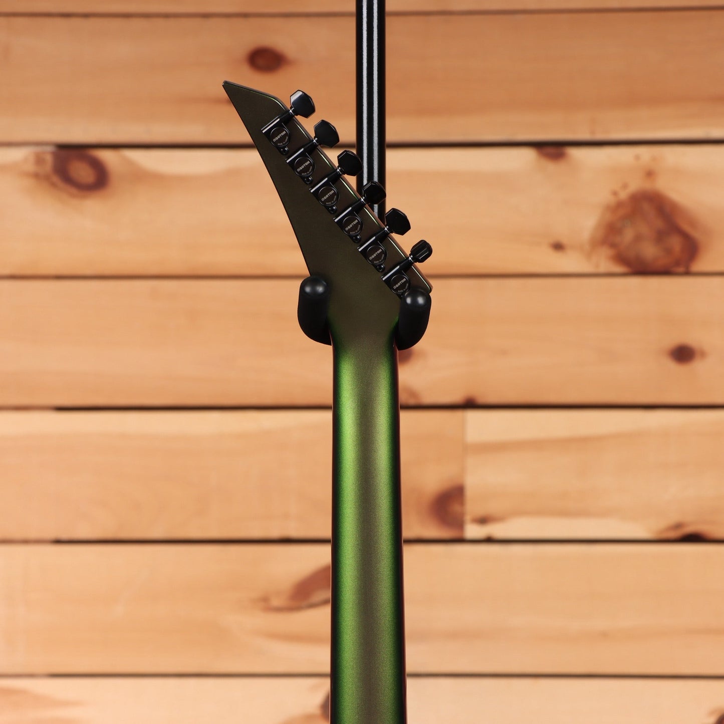 Jackson Righteous Run Custom Soloist - Purple to Green Shift