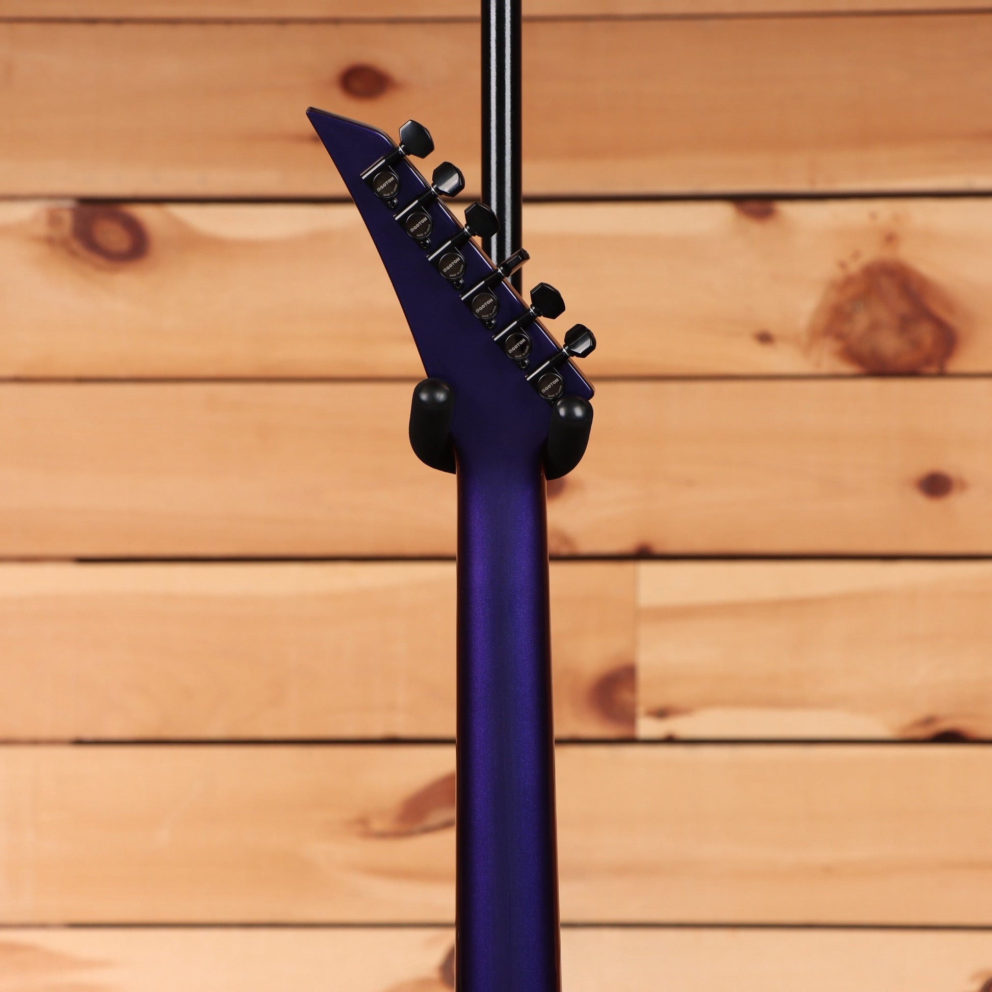Jackson Righteous Run Custom Soloist - Red to Blue Shift