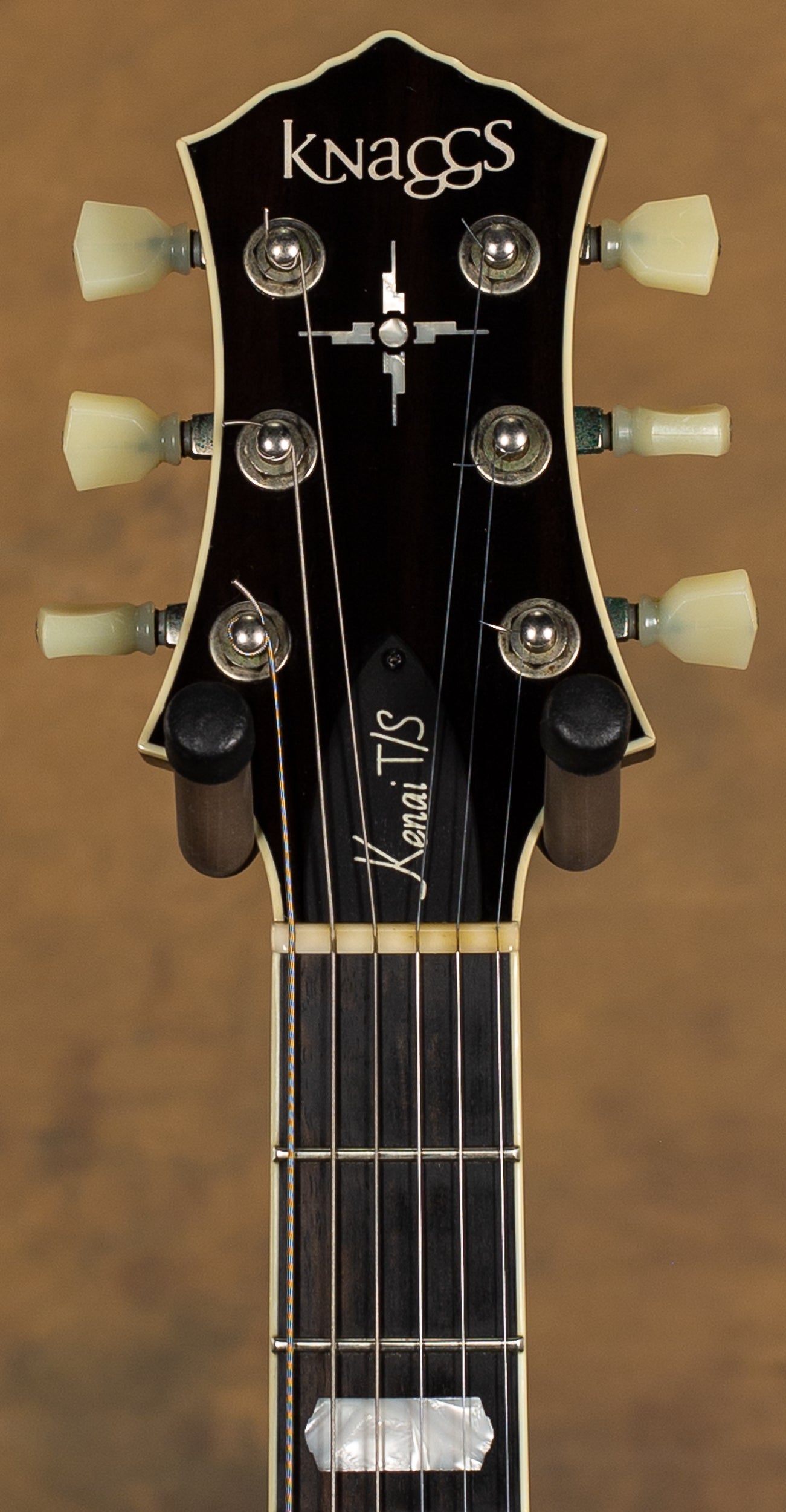 Knaggs Eric Steckel Kenai T/S Black Gloss Relic