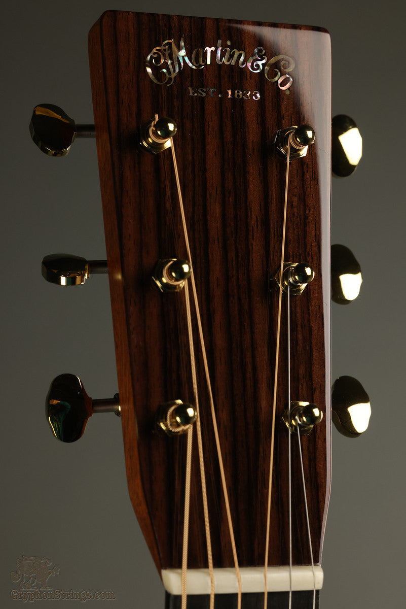 Martin 000-28 Modern Deluxe Steel String Acoustic Guitar - New