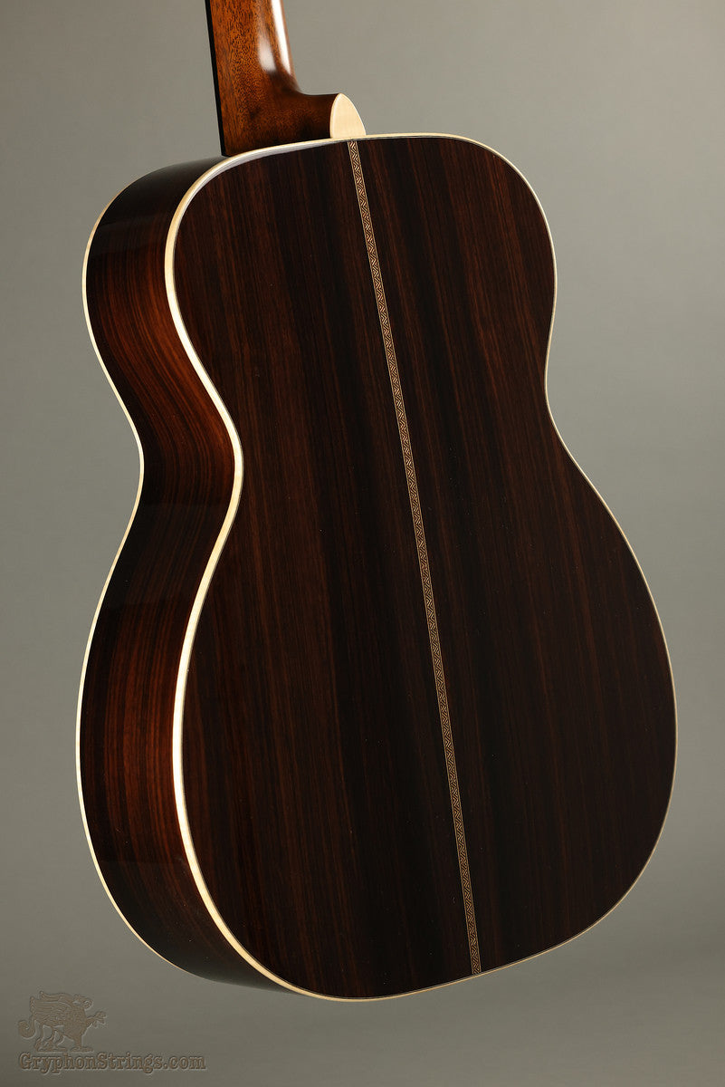 Martin 00-28 Modern Deluxe Steel String Acoustic Guitar - New