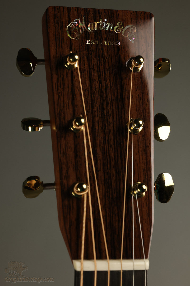 Martin OM-28 Modern Deluxe Steel String Acoustic Guitar - New