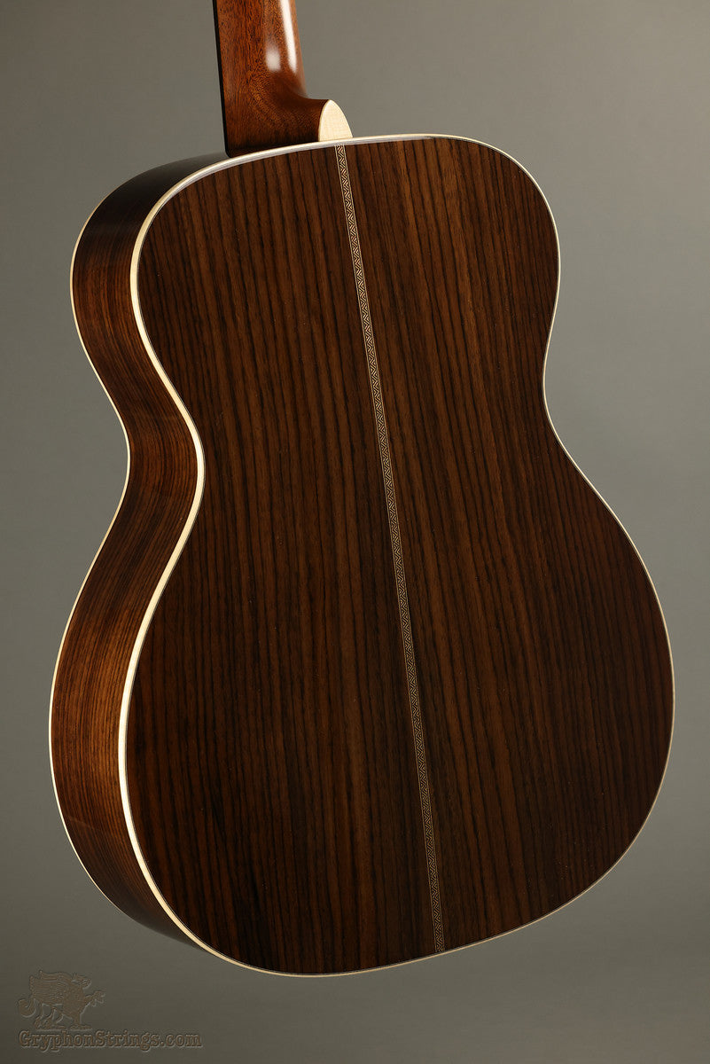 Martin OM-28 Modern Deluxe Steel String Acoustic Guitar - New